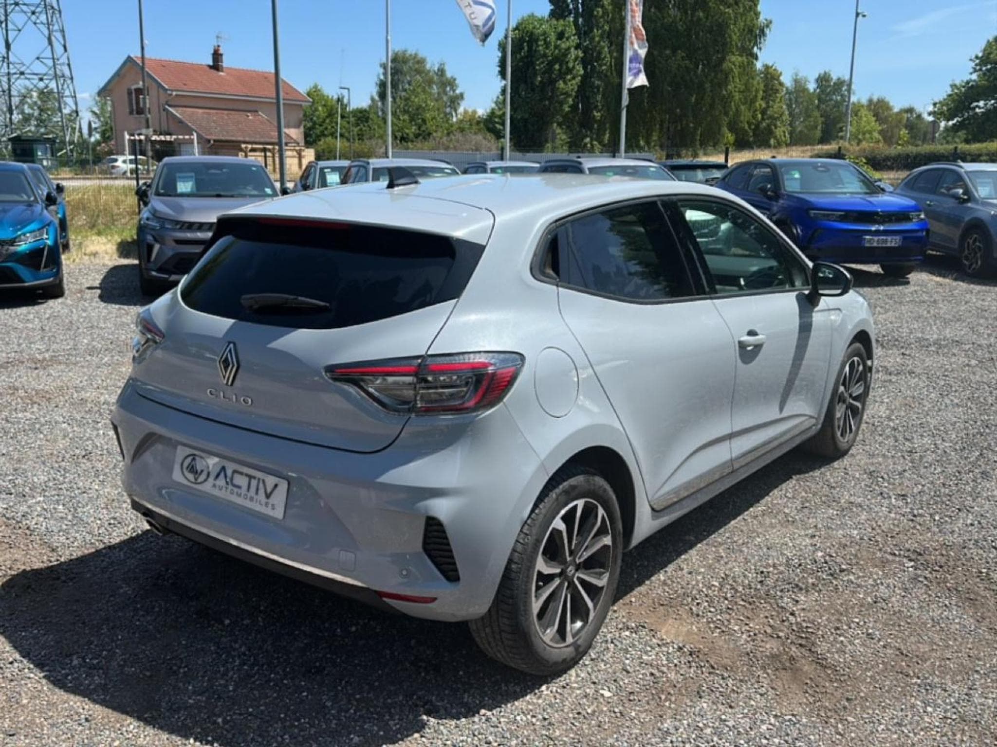 Renault Clio 1.0 TCE 90 TECHNO (2025) - Photo 5