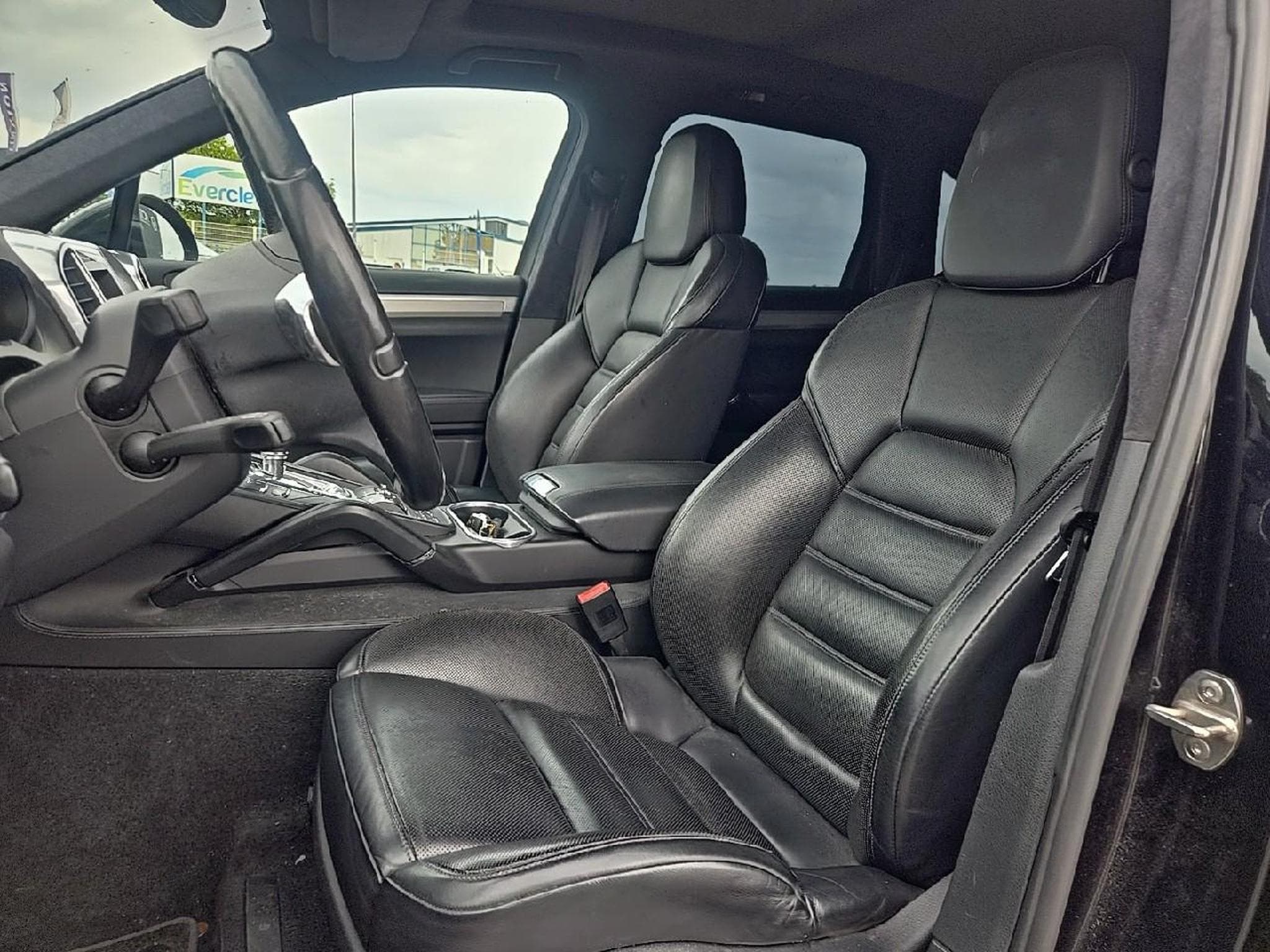 Porsche CAYENNE (958) TURBO (2012) - Photo 15