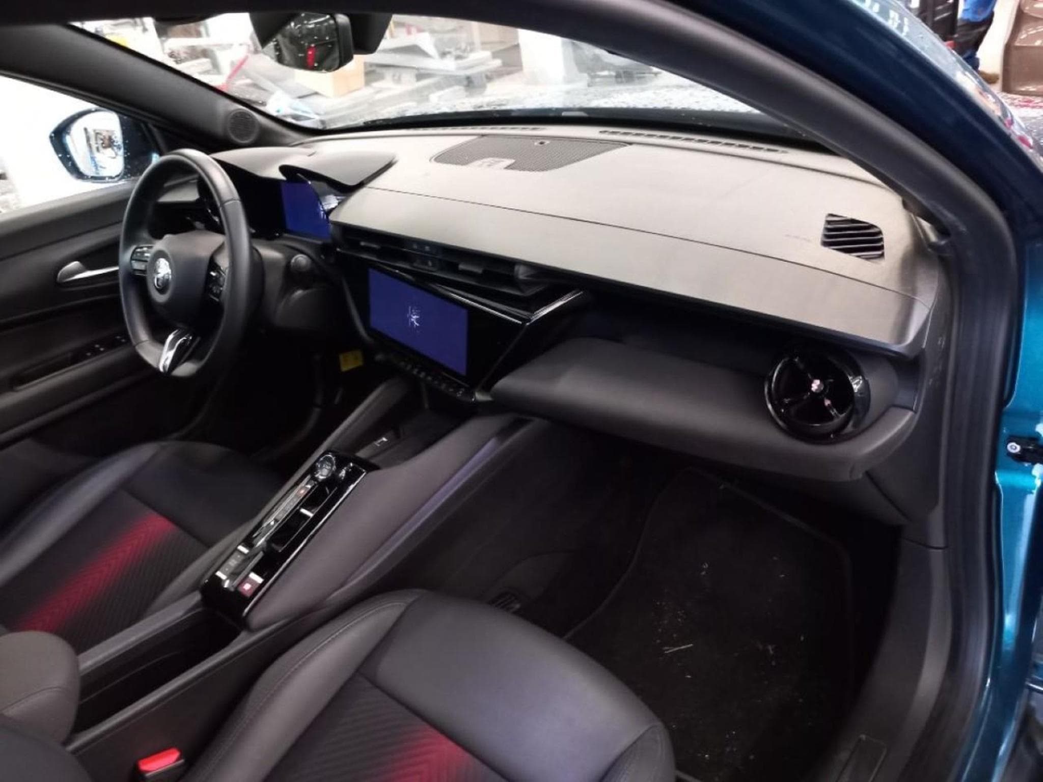Alfa-Romeo Junior Speciale (2024) - Photo 5