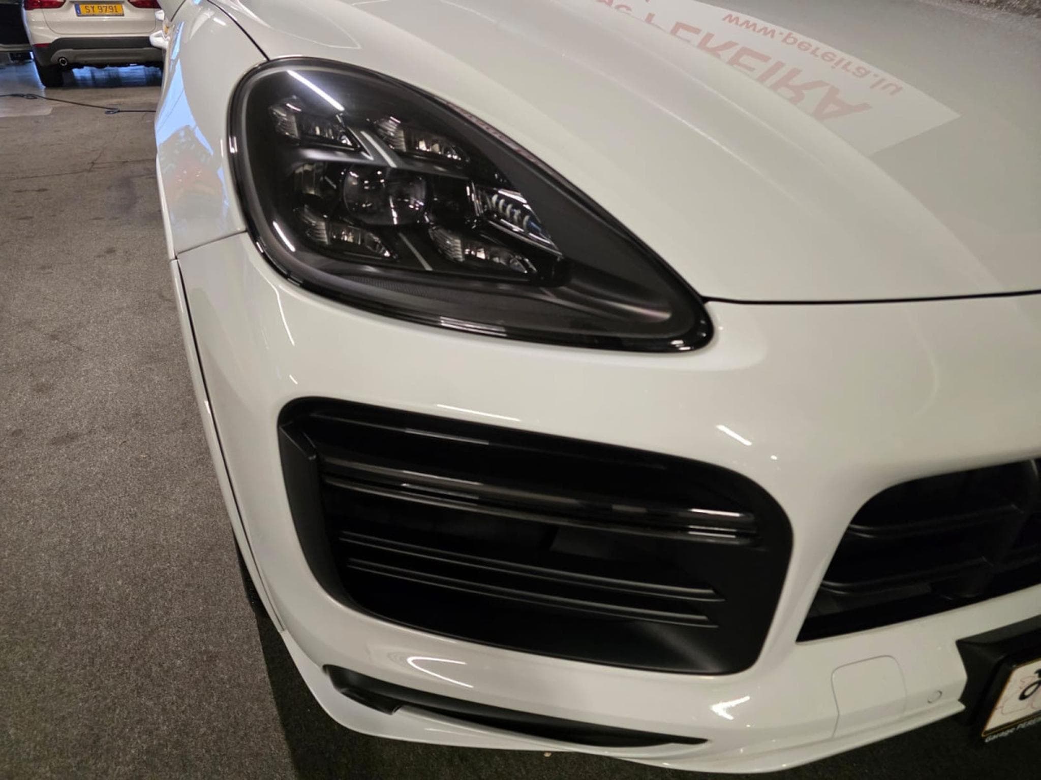 Porsche Cayenne 4.0 TURBO PSCB SPORT DESIGN CARBON APPROVED Hinterradlenkung (2019) - Photo 19