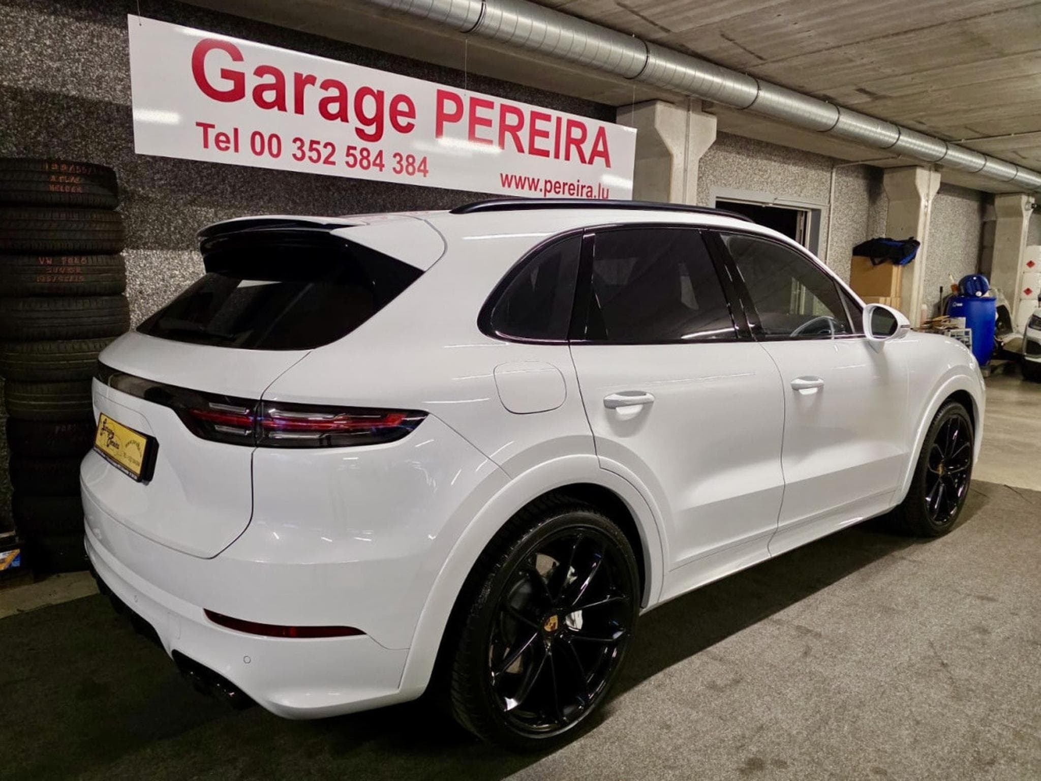Porsche Cayenne 4.0 TURBO PSCB SPORT DESIGN CARBON APPROVED Hinterradlenkung (2019) - Photo 2