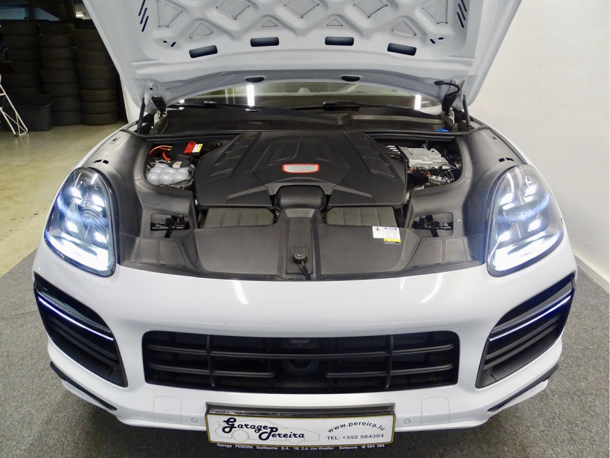 Porsche Cayenne 4.0 TURBO PSCB SPORT DESIGN CARBON APPROVED Hinterradlenkung (2019) - Photo 21