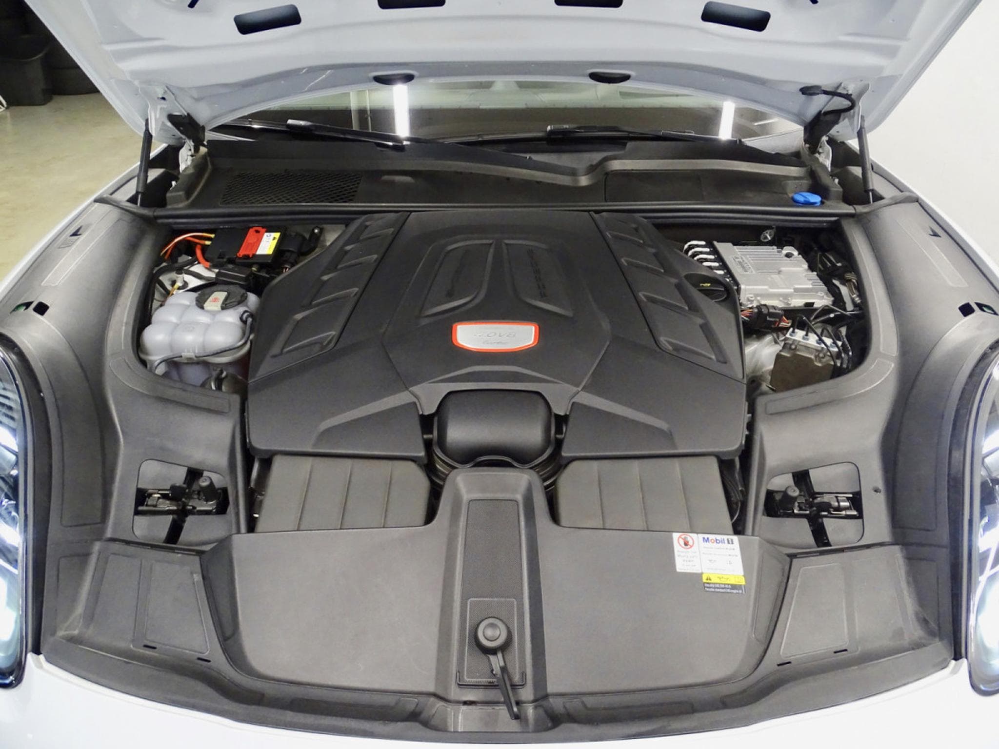 Porsche Cayenne 4.0 TURBO PSCB SPORT DESIGN CARBON APPROVED Hinterradlenkung (2019) - Photo 22