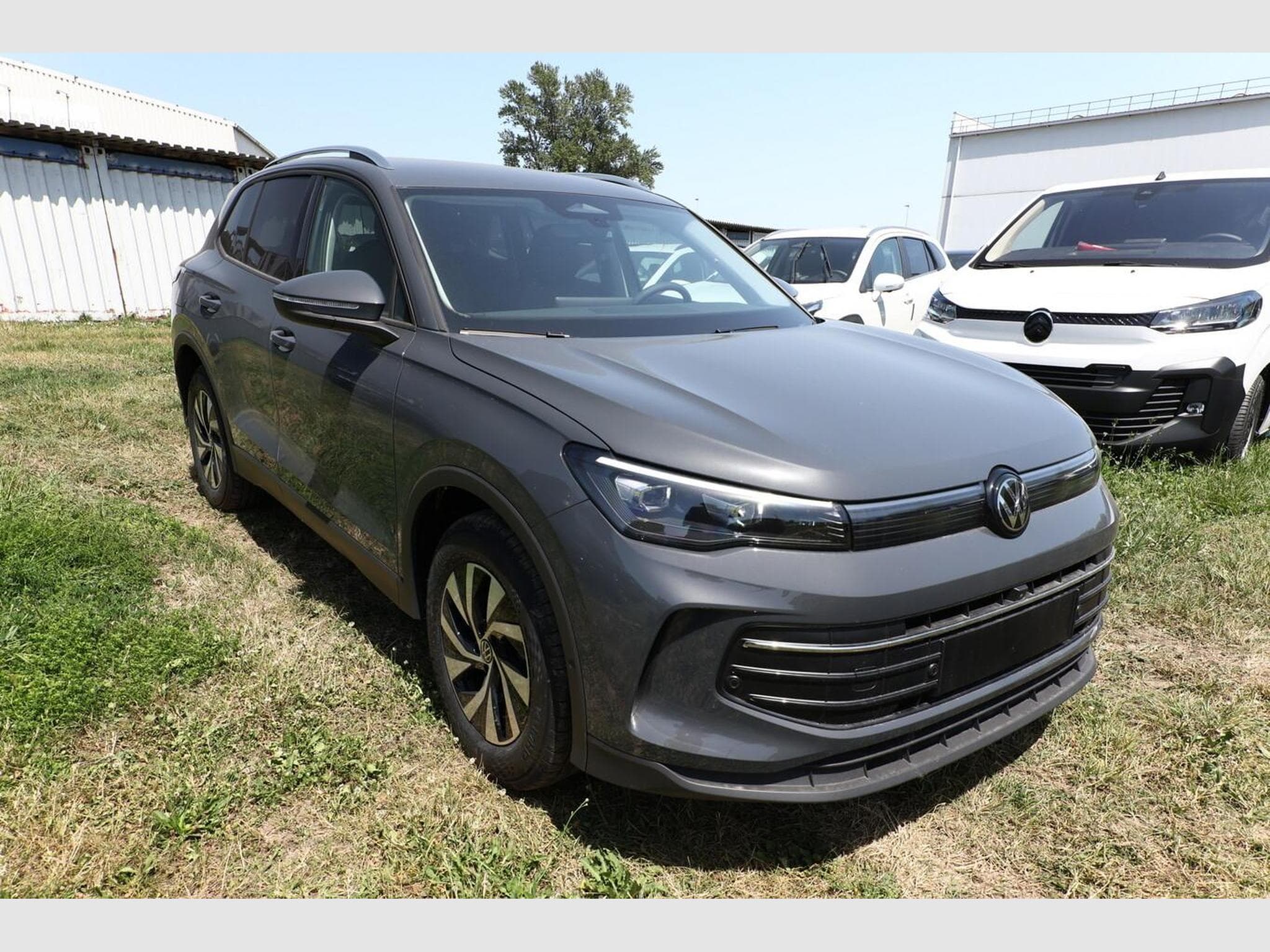VW Tiguan DSG LED+ IQ.DRIVE (2026) - Photo 2