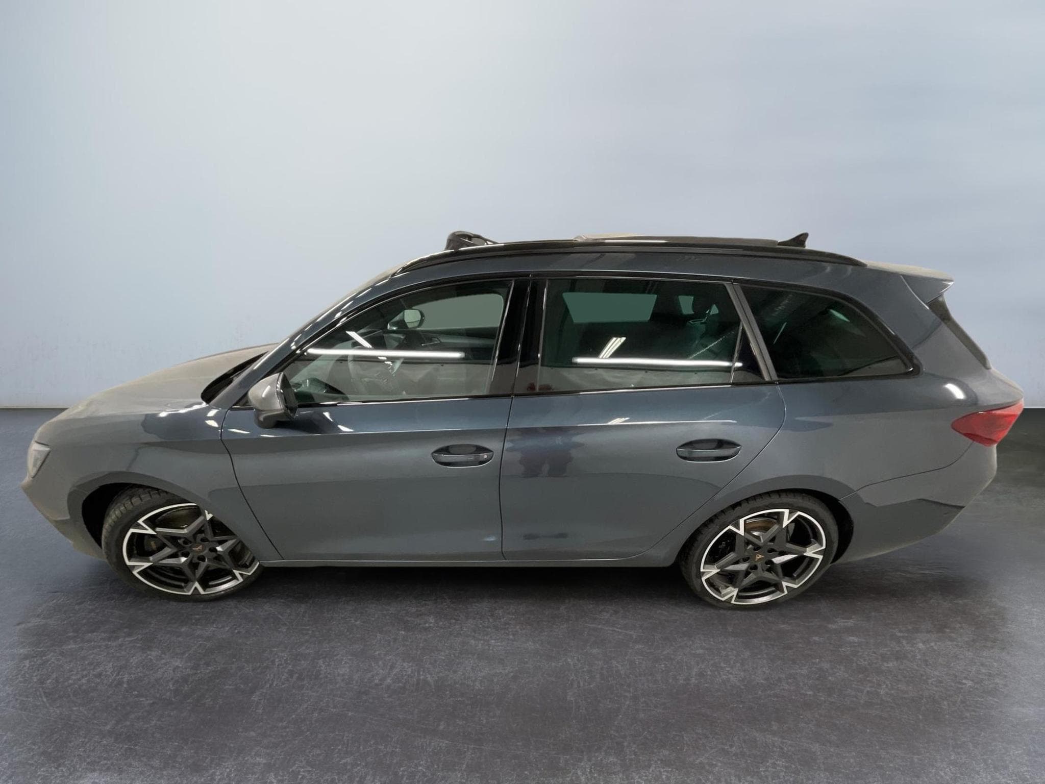 Cupra Leon VZ (2026) - Photo 4