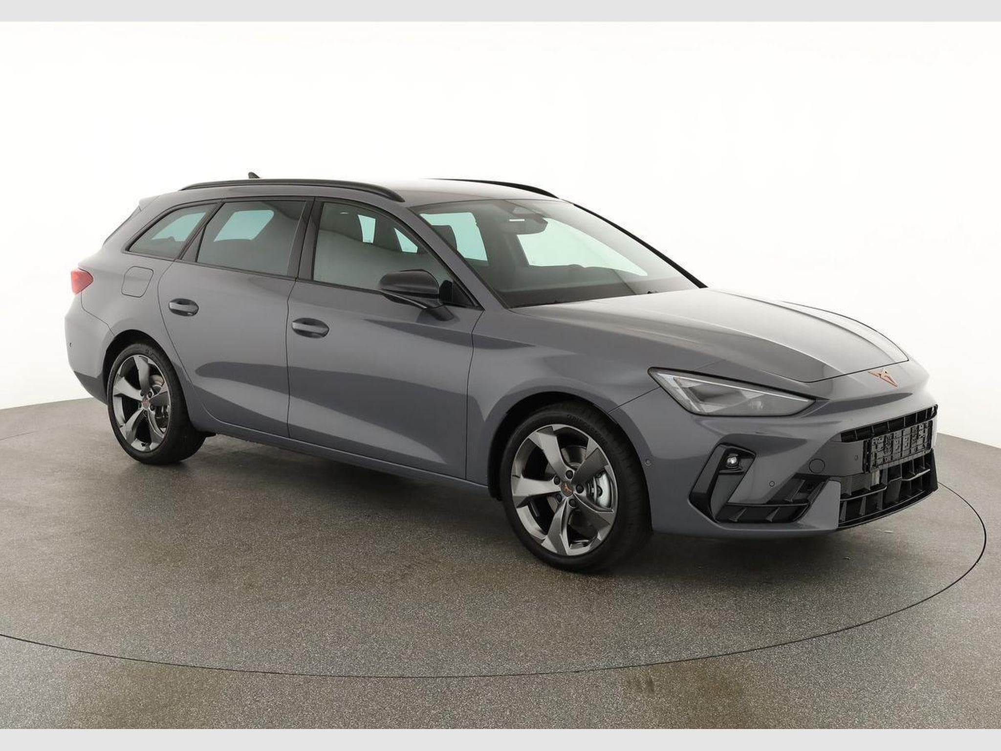 Cupra Leon 2.0 TSI 150 kW 4Drive (2026) - Photo 1