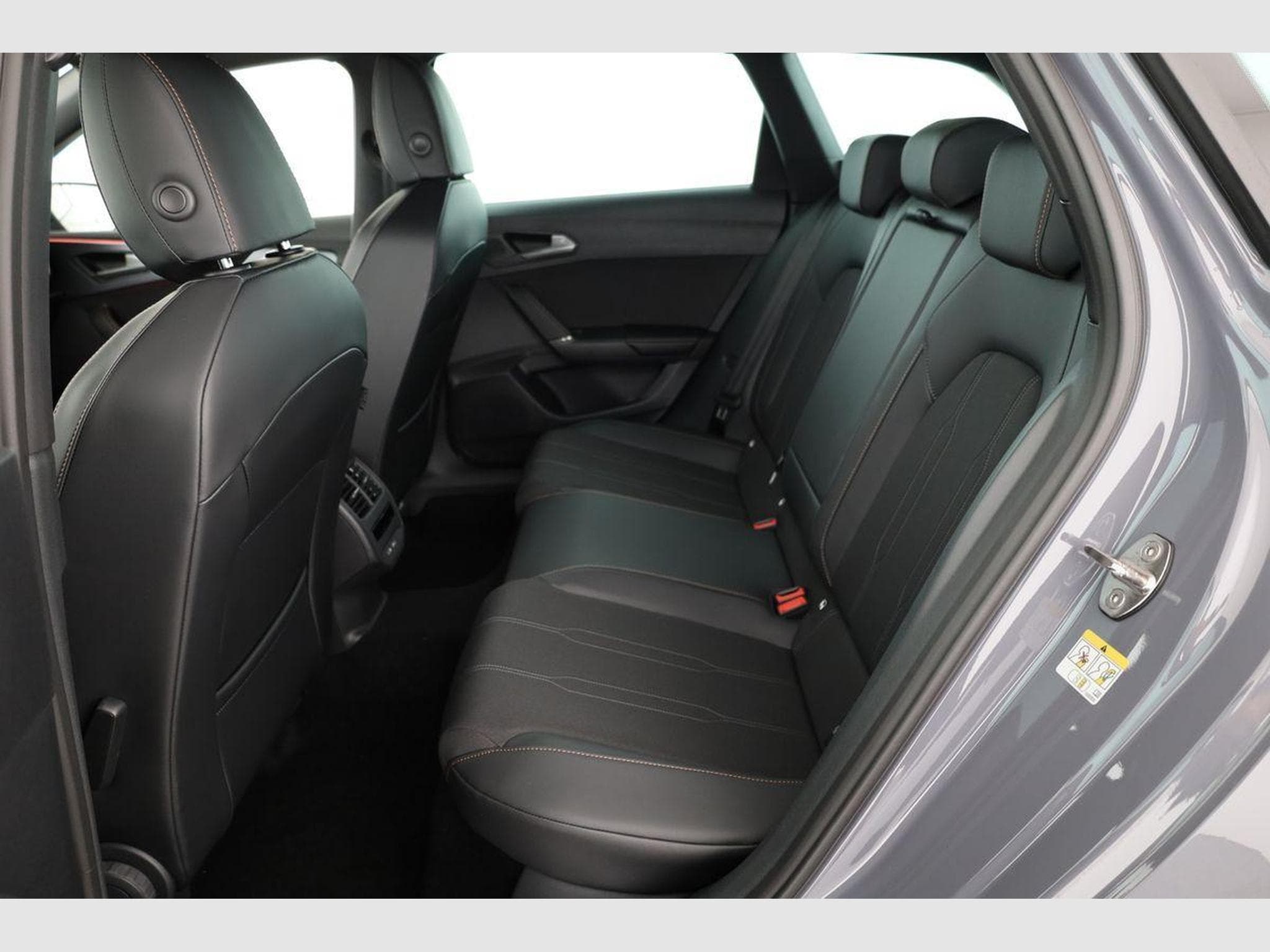 Cupra Leon 2.0 TSI 150 kW 4Drive (2026) - Photo 10