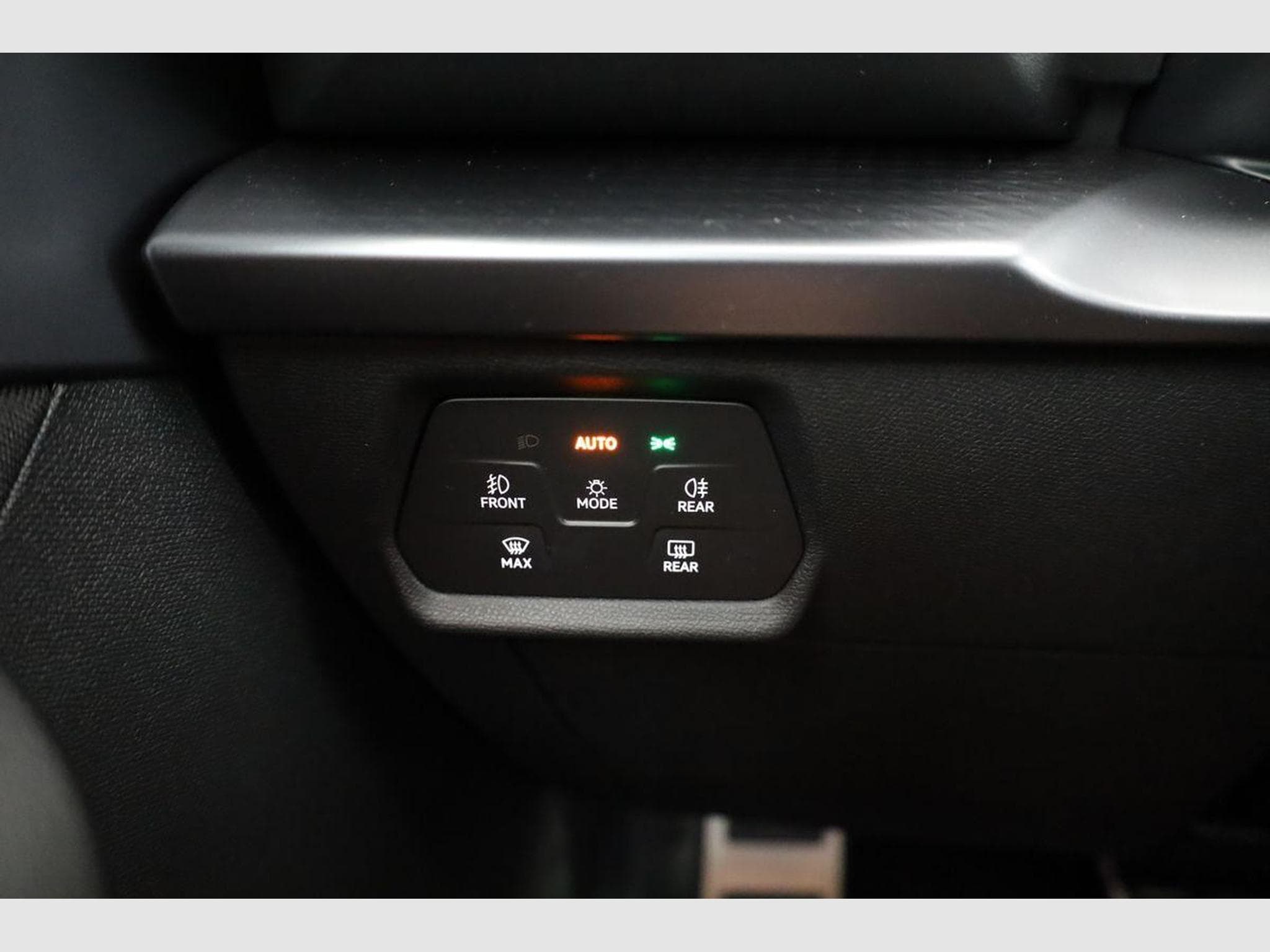 Cupra Leon 2.0 TSI 150 kW 4Drive (2026) - Photo 8