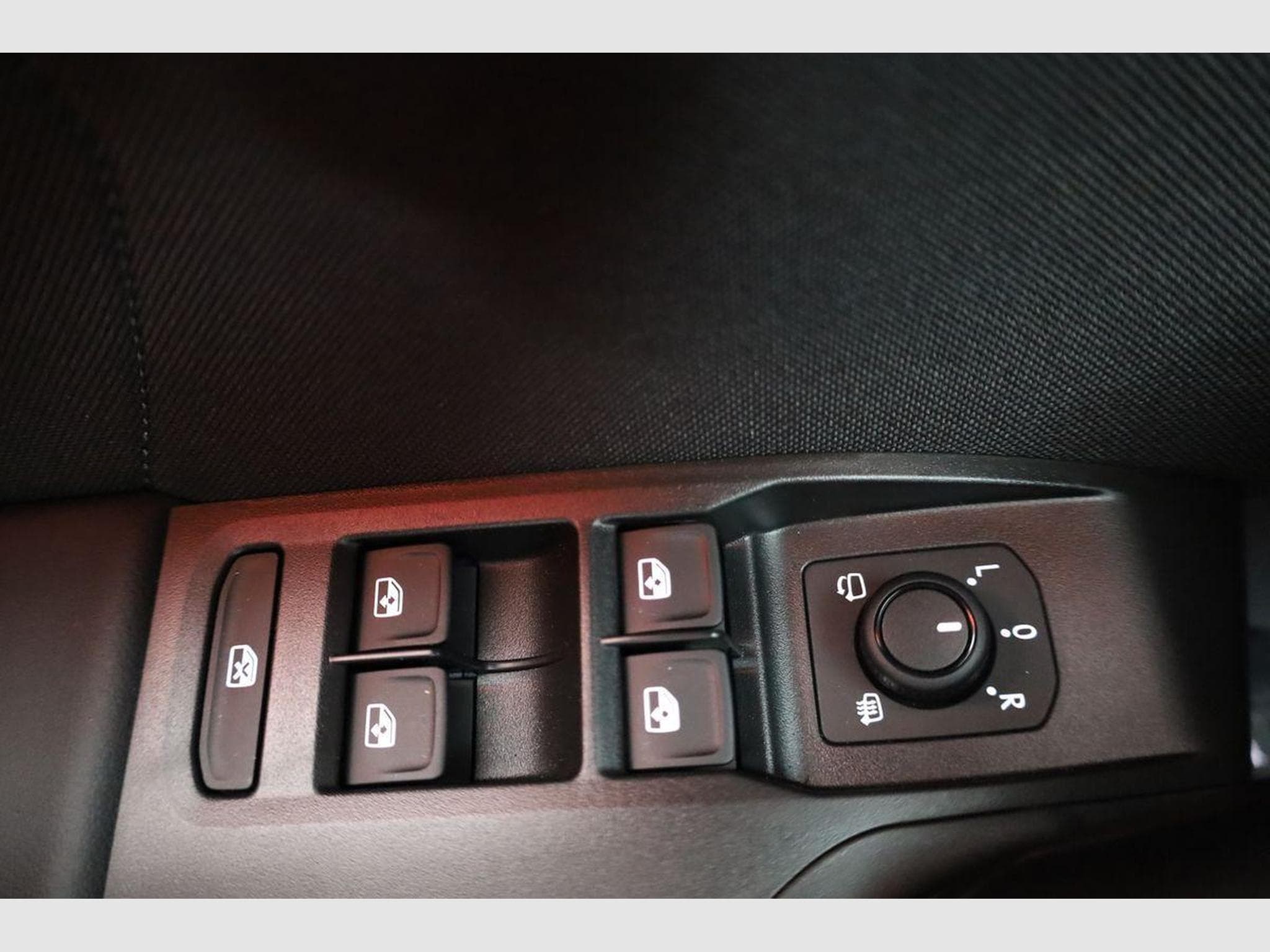 Cupra Leon 2.0 TSI 150 kW 4Drive (2026) - Photo 7