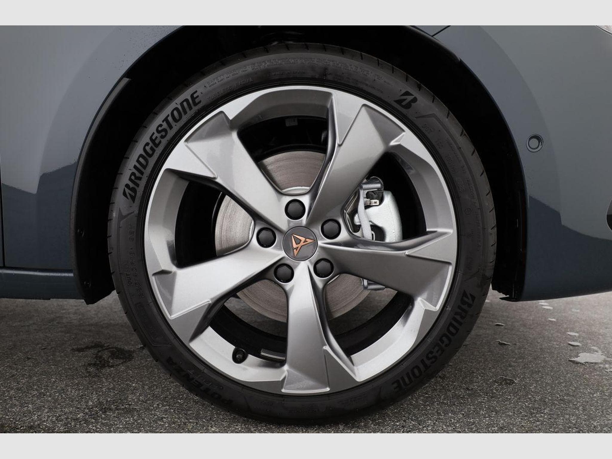 Cupra Leon 2.0 TSI 150 kW 4Drive (2026) - Photo 15
