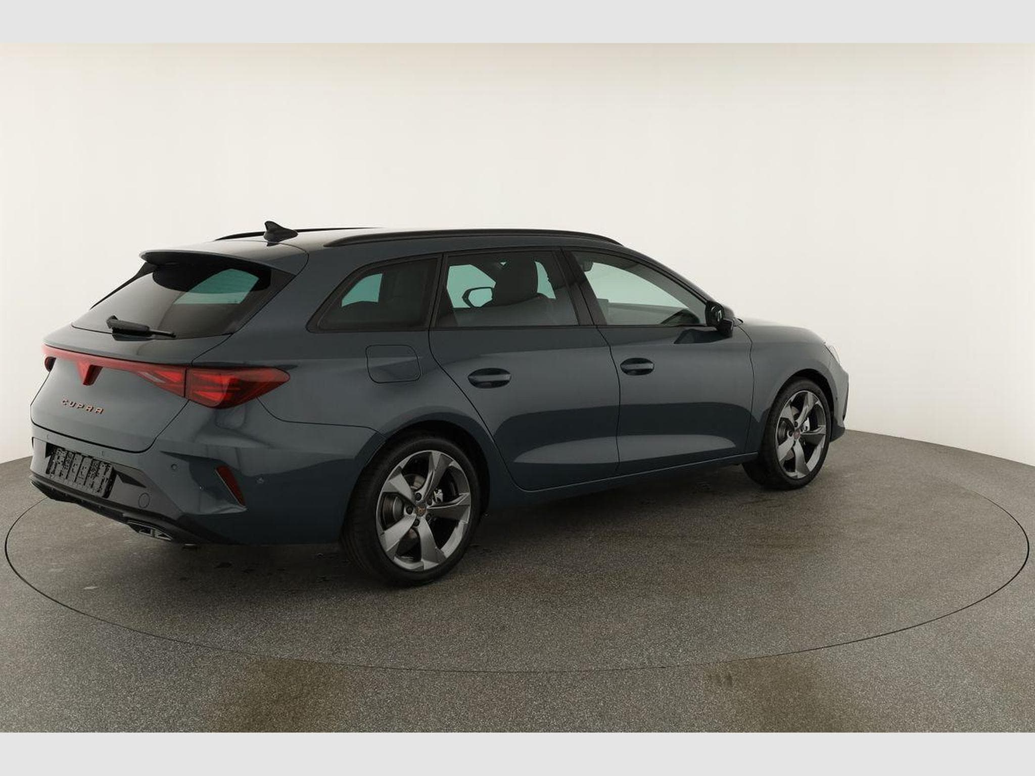 Cupra Leon 2.0 TSI 150 kW 4Drive (2026) - Photo 19