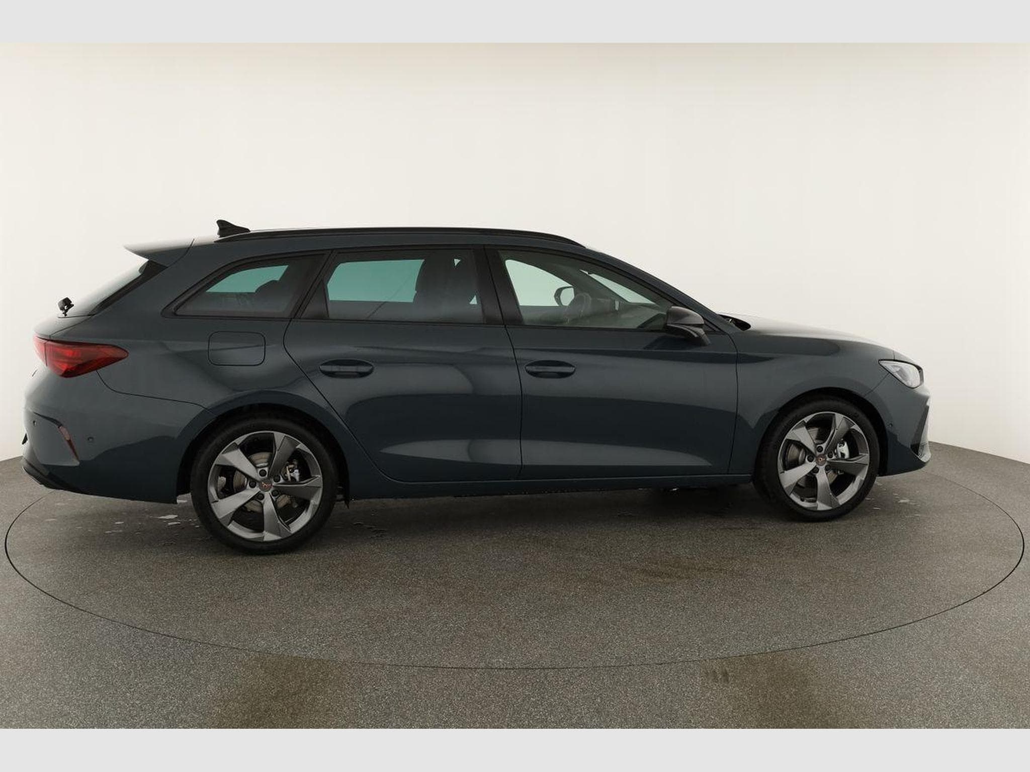 Cupra Leon 2.0 TSI 150 kW 4Drive (2026) - Photo 21