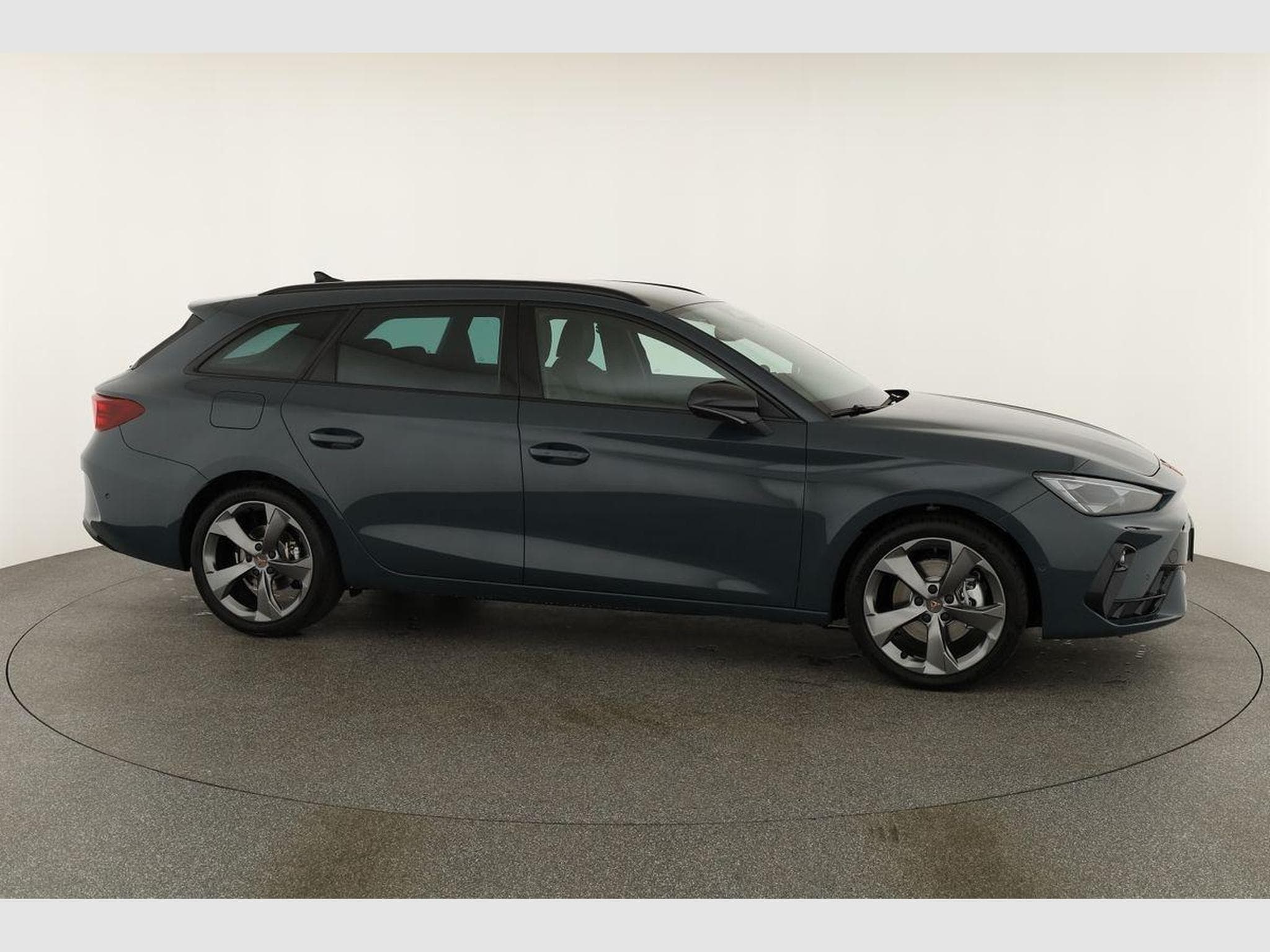 Cupra Leon 2.0 TSI 150 kW 4Drive (2026) - Photo 23