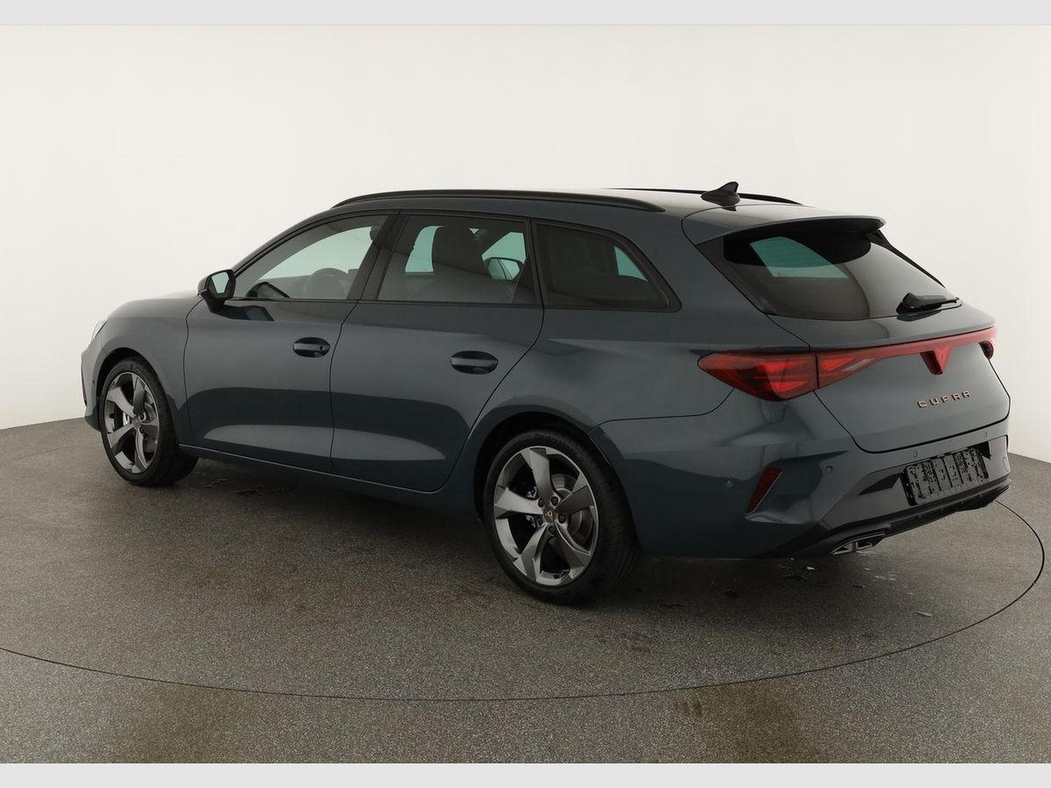 Cupra Leon 2.0 TSI 150 kW 4Drive (2026) - Photo 3