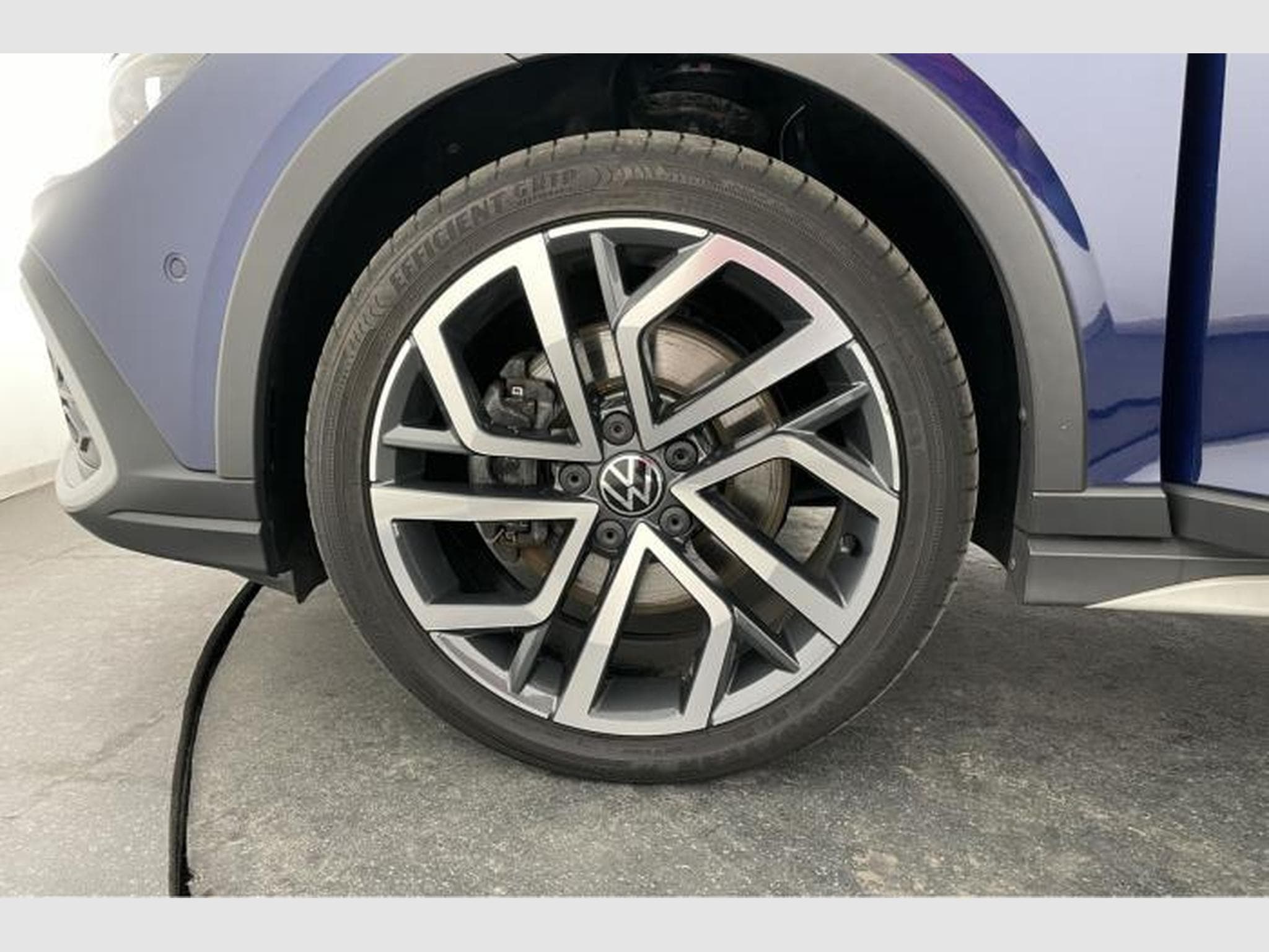 VW Golf Variant Alltrack (2022) - Photo 11