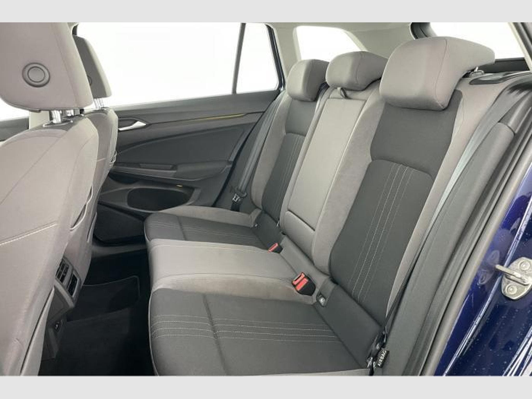 VW Golf Variant Alltrack (2022) - Photo 13