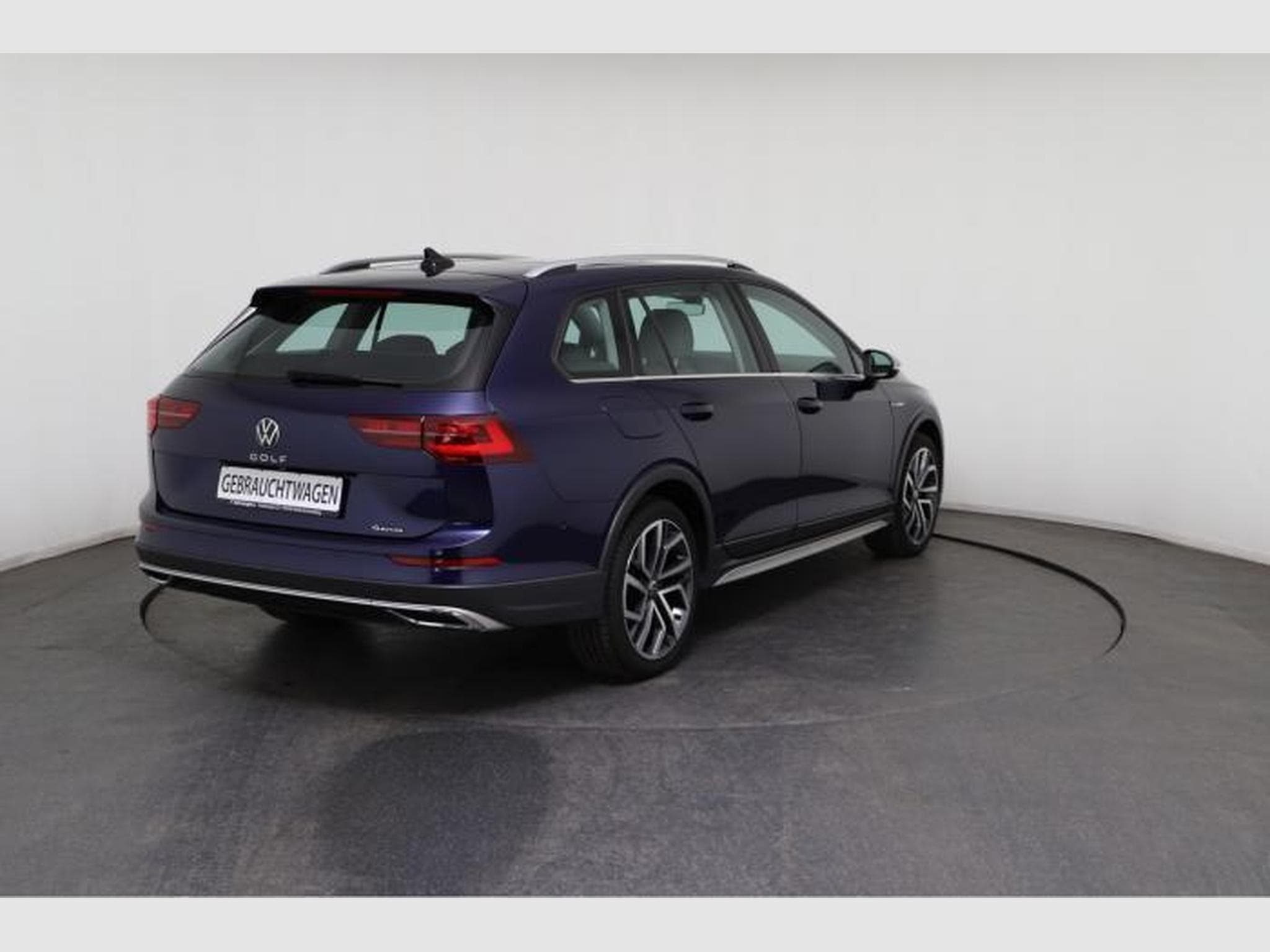 VW Golf Variant Alltrack (2022) - Photo 7