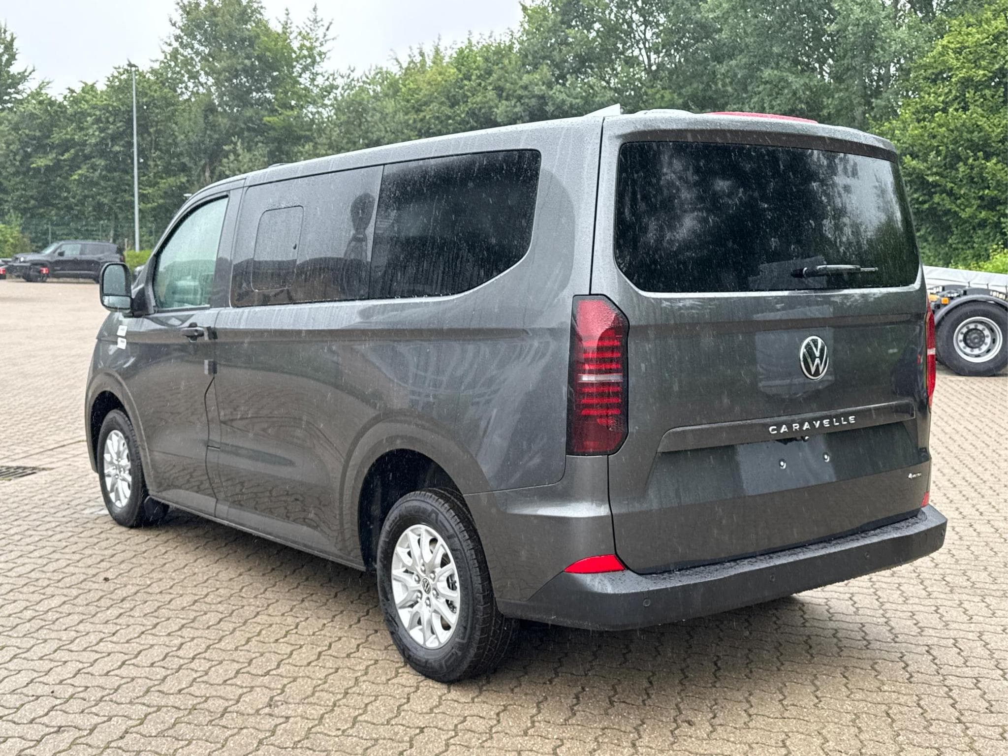 VW T7 Basis (2026) - Photo 4