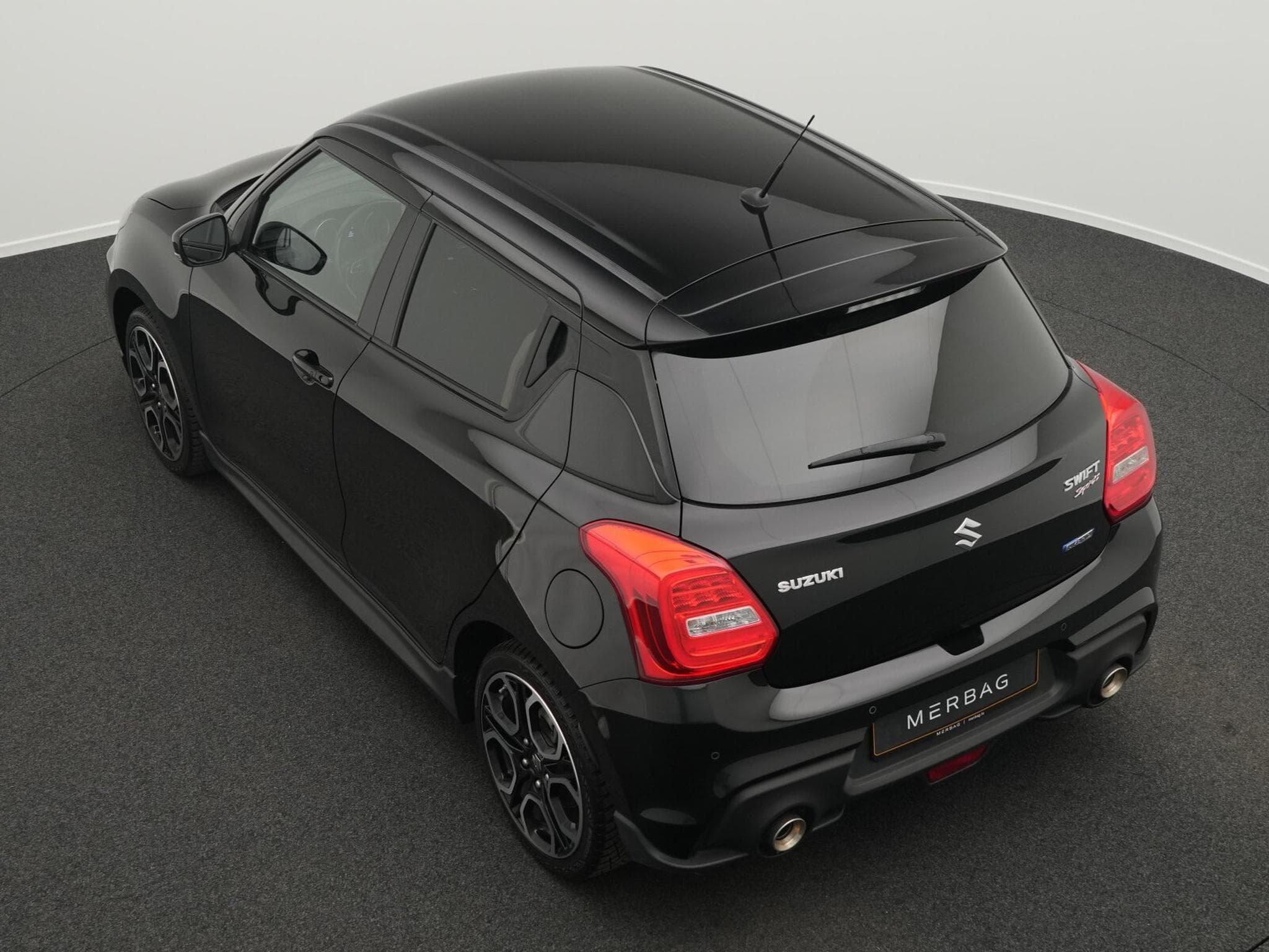Suzuki Swift 1.4 Boosterjet SHVS Sport (1970) - Photo 11