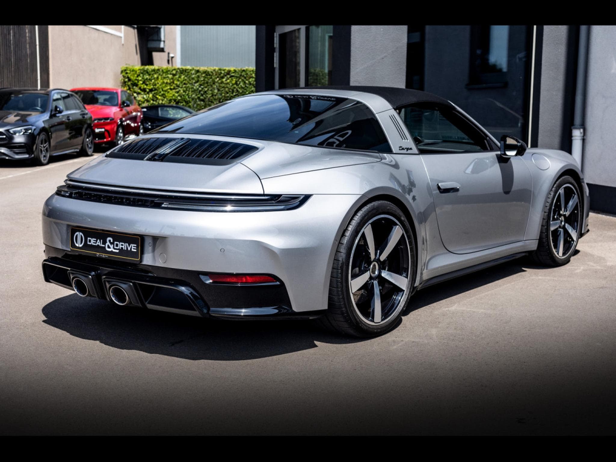 Porsche 911 .2 911 TARGA 4 GTS PDK - GT-SILVER (2025) - Photo 7