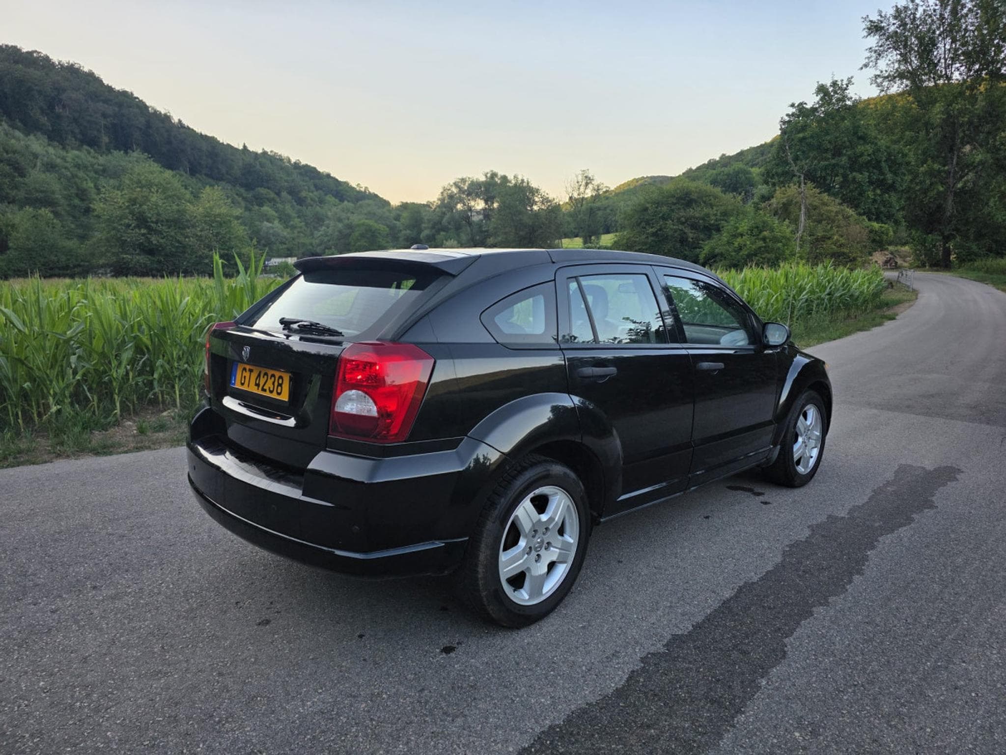 Dodge Caliber 2.0i Aut. (2018) - Photo 2