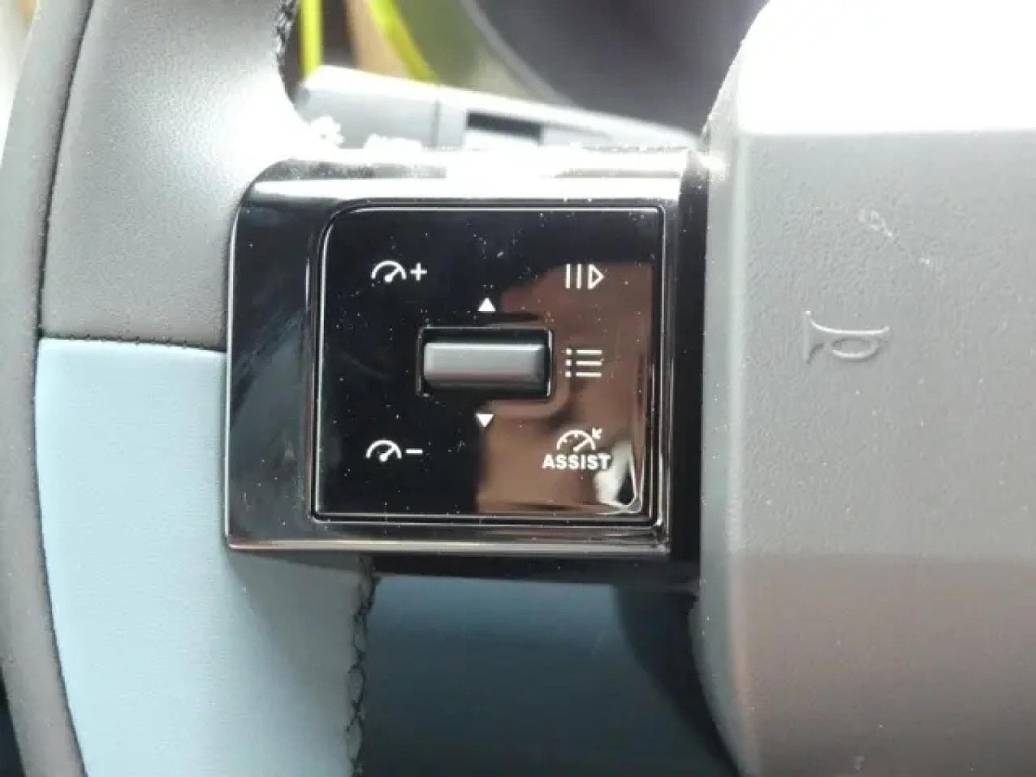 Fiat Grande Panda HYBRID LA PRIMA 1.2 (2026) - Photo 13