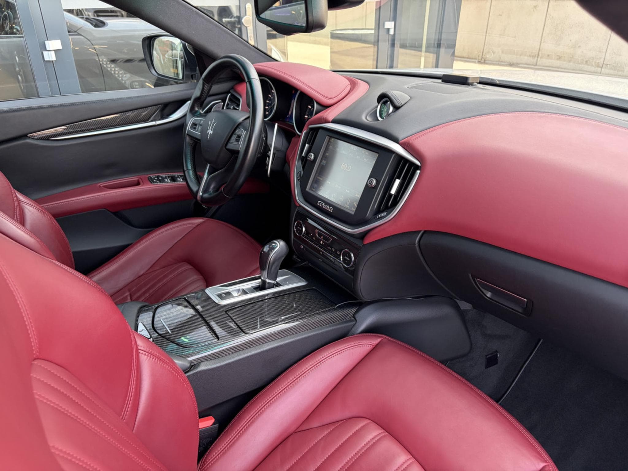 Maserati Ghibli 3.0 V6 S  Q4 Automatik/ Xénon/Camera/Carbonne/20/Leder/VOLL (2016) - Photo 23