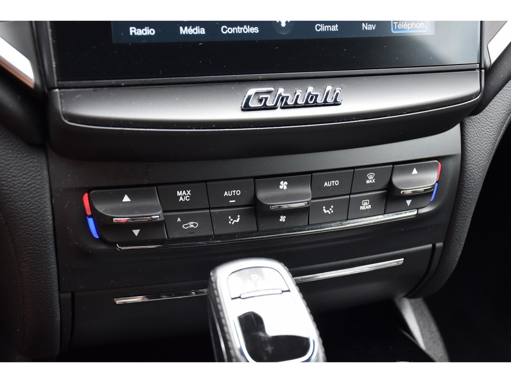 Maserati Ghibli 3.0 V6 BiTurbo Ribelle CUIR MEMO GPS KEYLESS (2018) - Photo 15