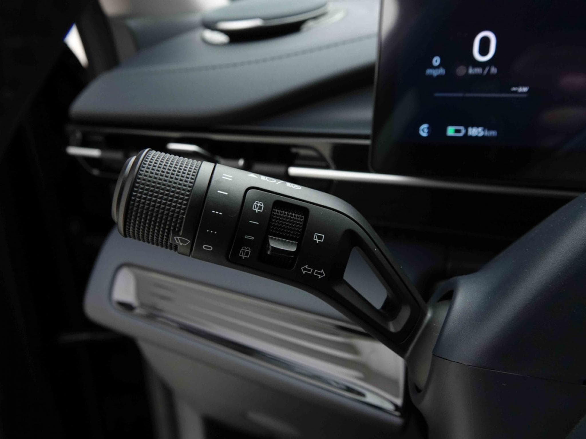 Geely EX5 PRO +  60 kWH´h (2026) - Photo 14