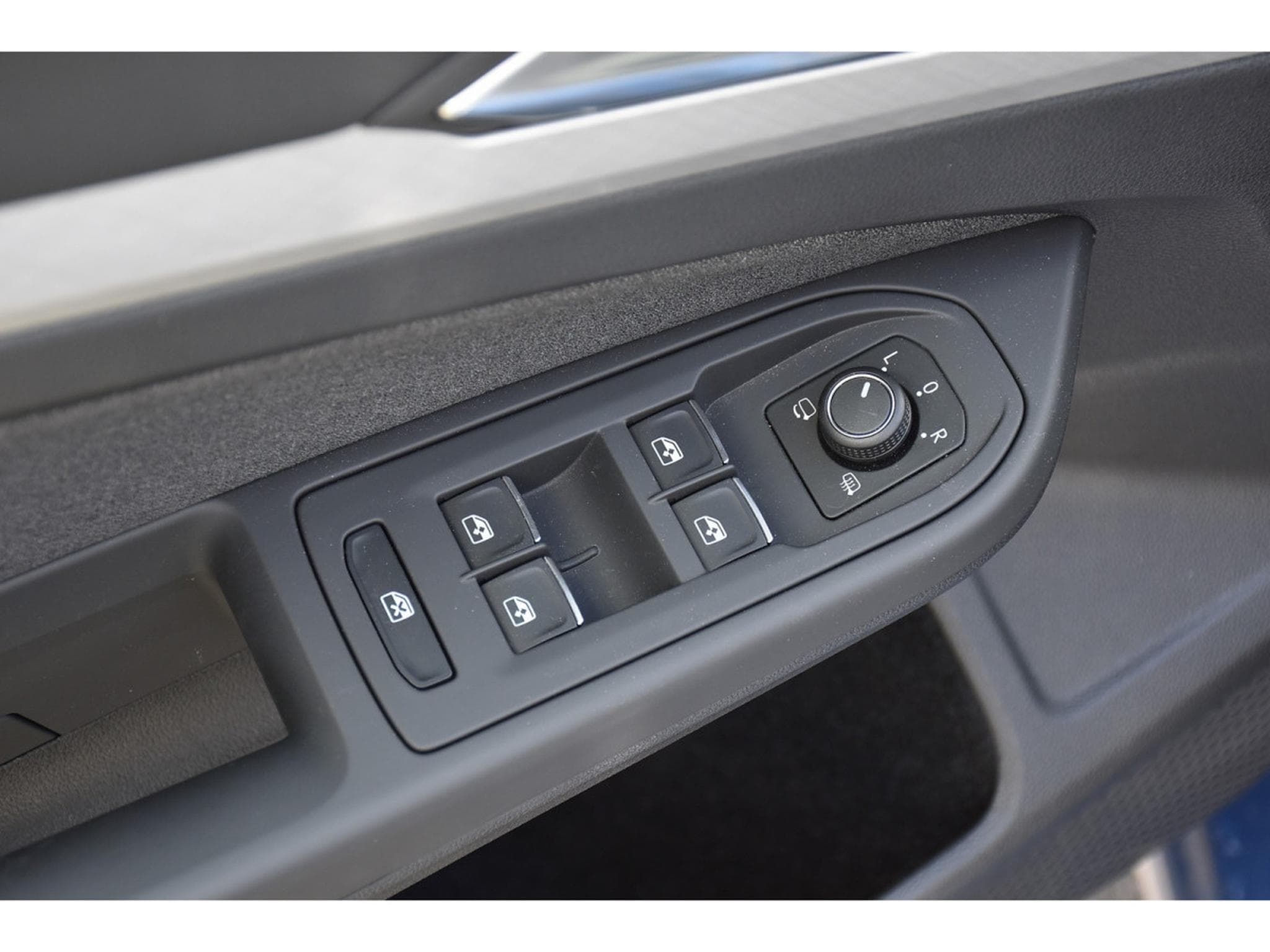 VW Golf 2.0 TDI Life DSG ACC GPS LANE 1° MAIN (2025) - Photo 20