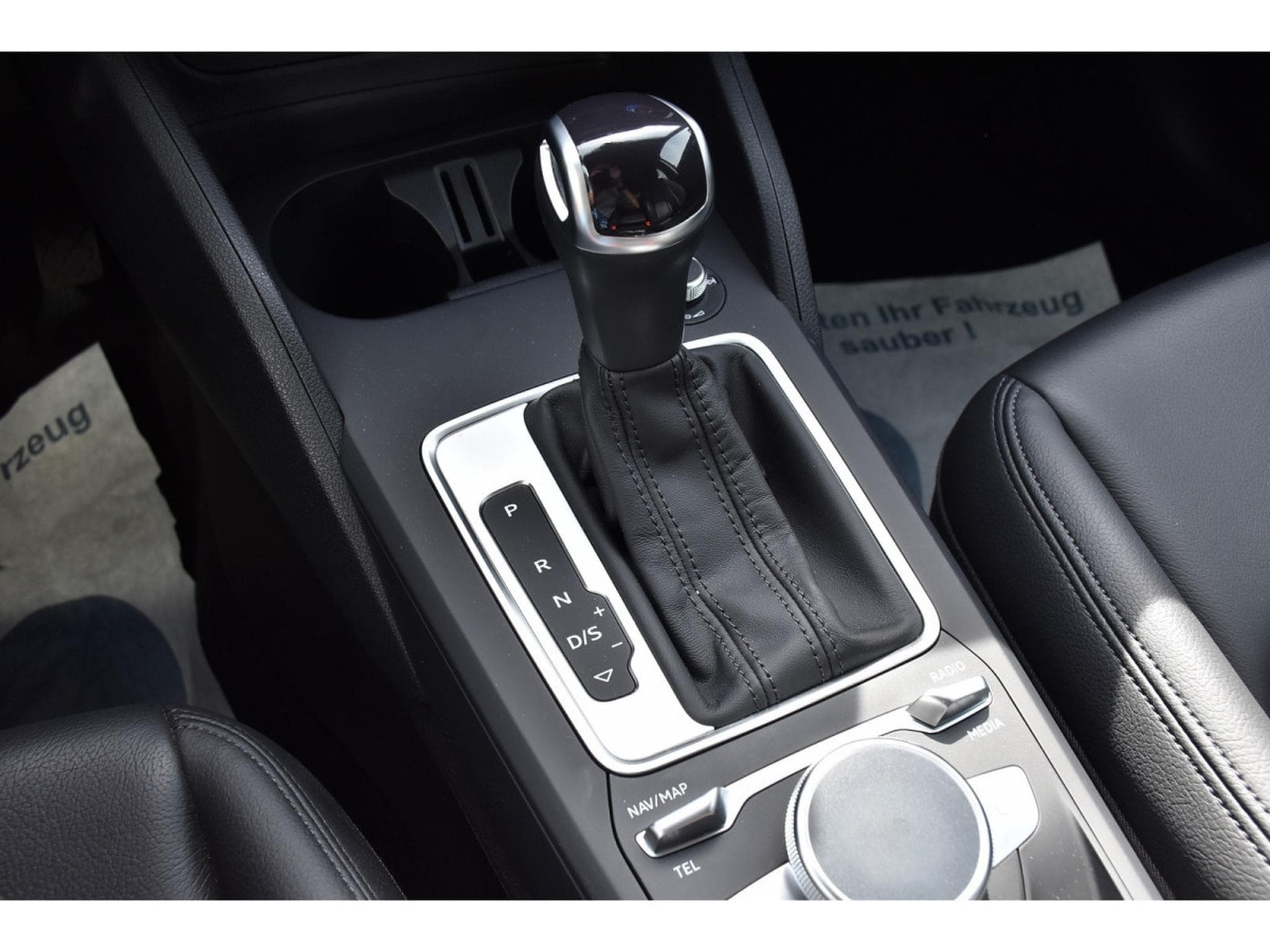 Audi Q2 30 TDI Advanced S-Tronic CUIR GPS LANE LED CAM 1° MAIN (2023) - Photo 19
