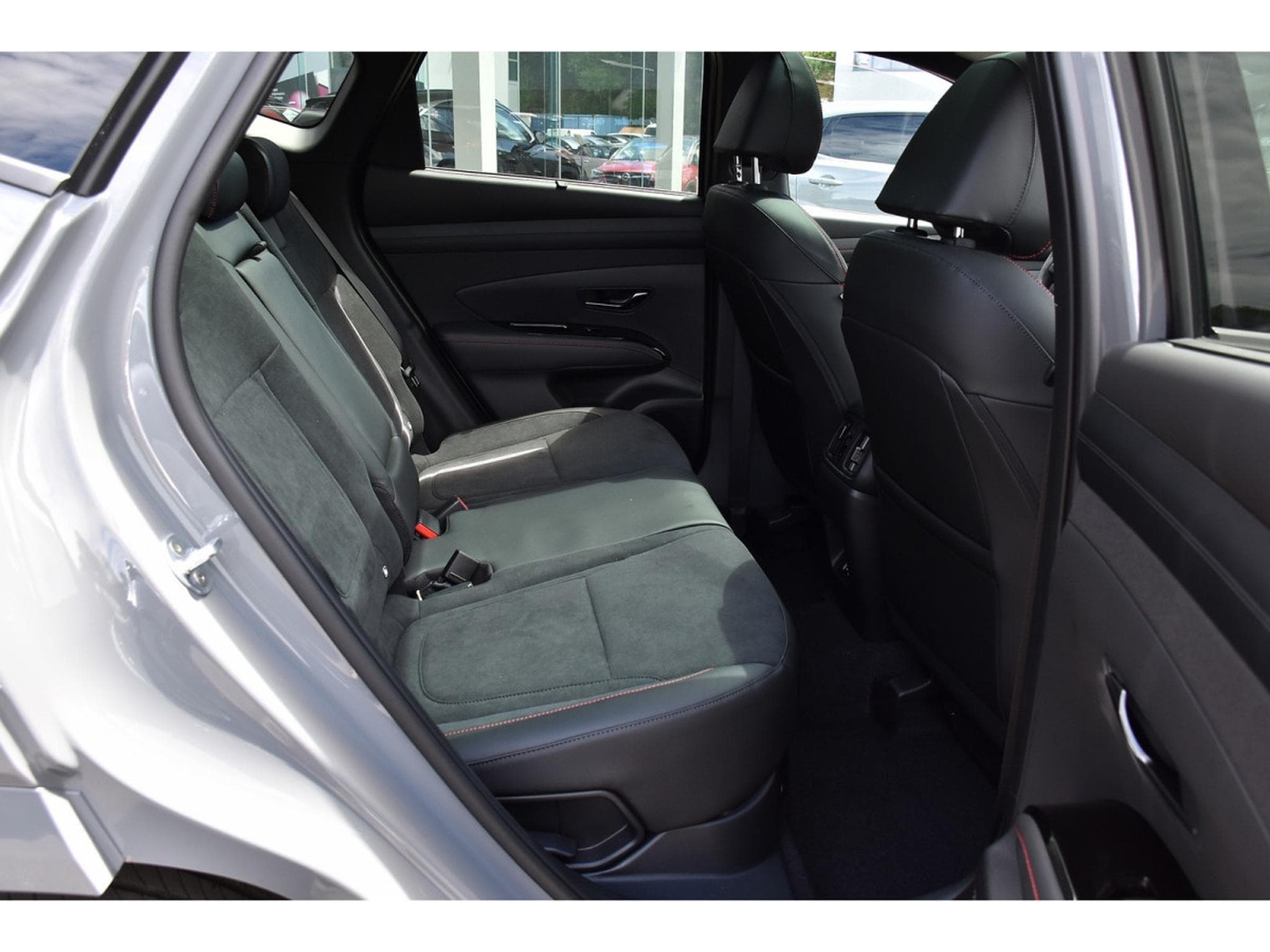 Hyundai Tucson 1.6 T-GDI 239 HYBRID 6AT N-LINE PANO HUD KRELL NEUF (2026) - Photo 8