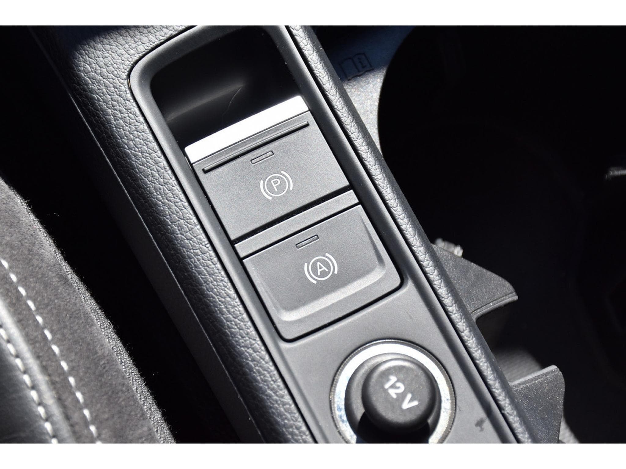 Audi Q3 Sportback 45 TFSI Quattro S-Line S-Tronic LANE SIDE KEYLESS (2019) - Photo 21