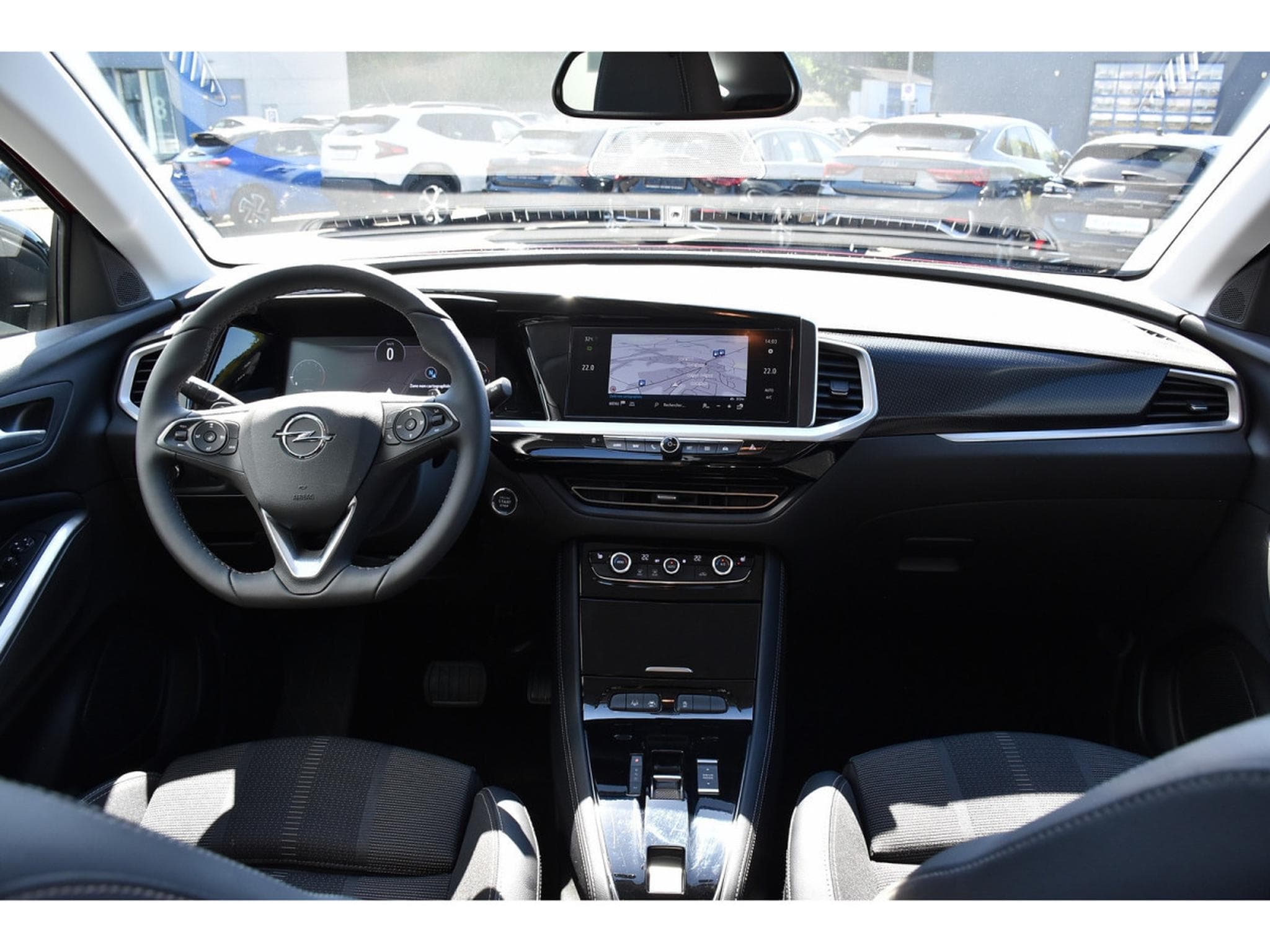 Opel Grandland 1.2 Turbo GS Auto. ACC GPS LANE SIDE PARK CAM 1° MAIN (2024) - Photo 9