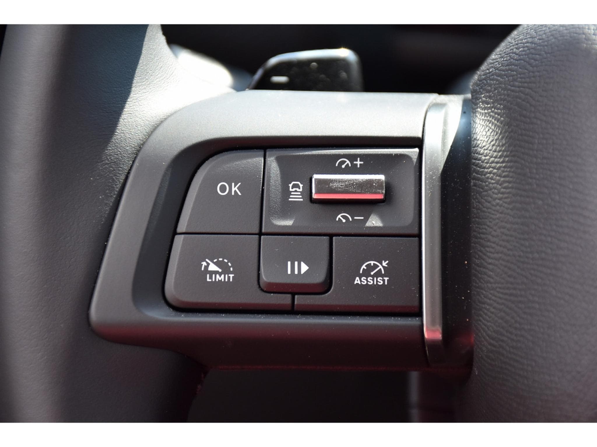 Citroën C4 X 1.2 MHEV 145 e-DCS6 Max ACC SIDE LANE GPS CAM 1° MAIN (2025) - Photo 23