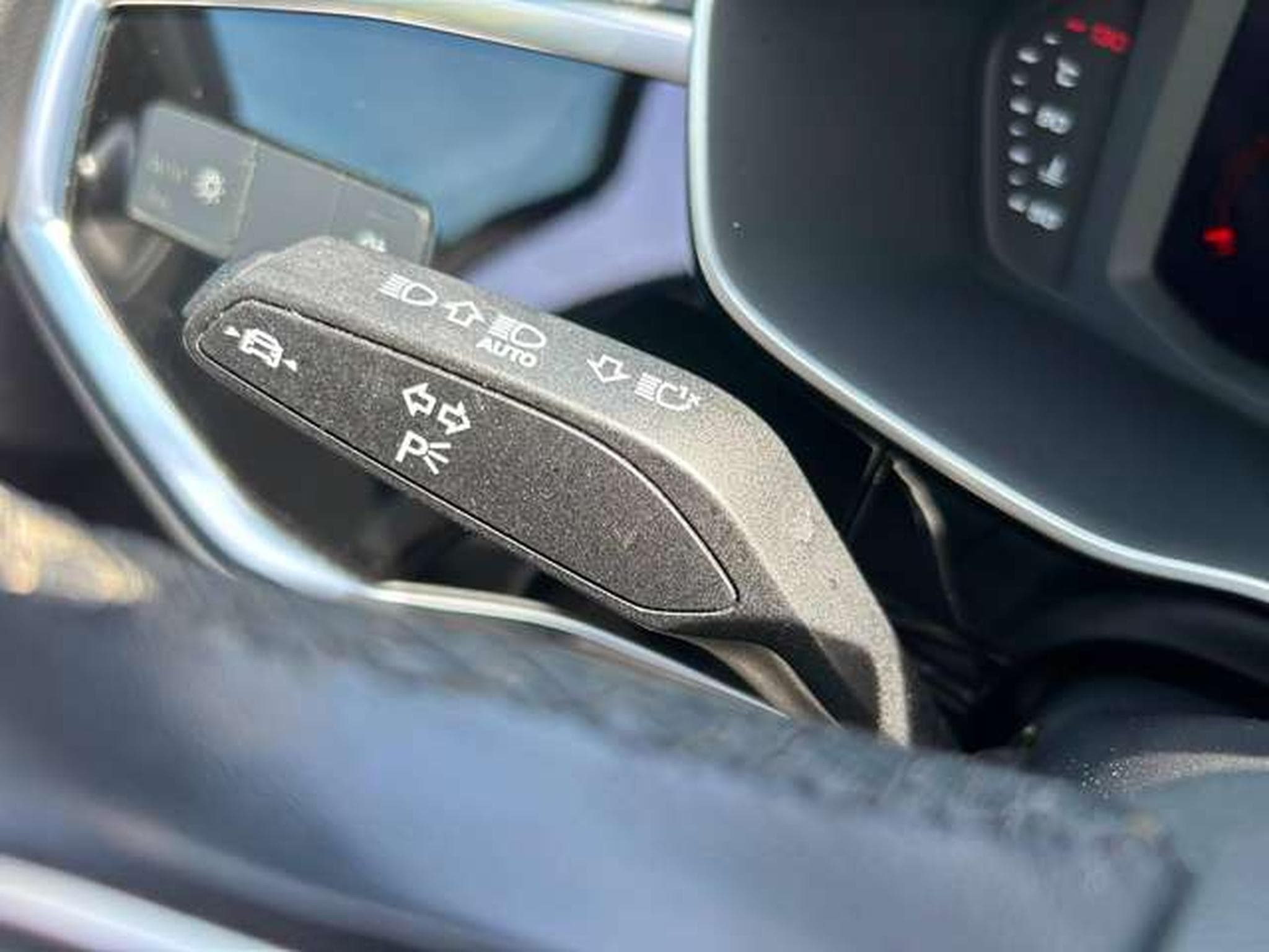 Audi Q3 Sportback 35 TFSI Business Edition (2021) - Photo 9