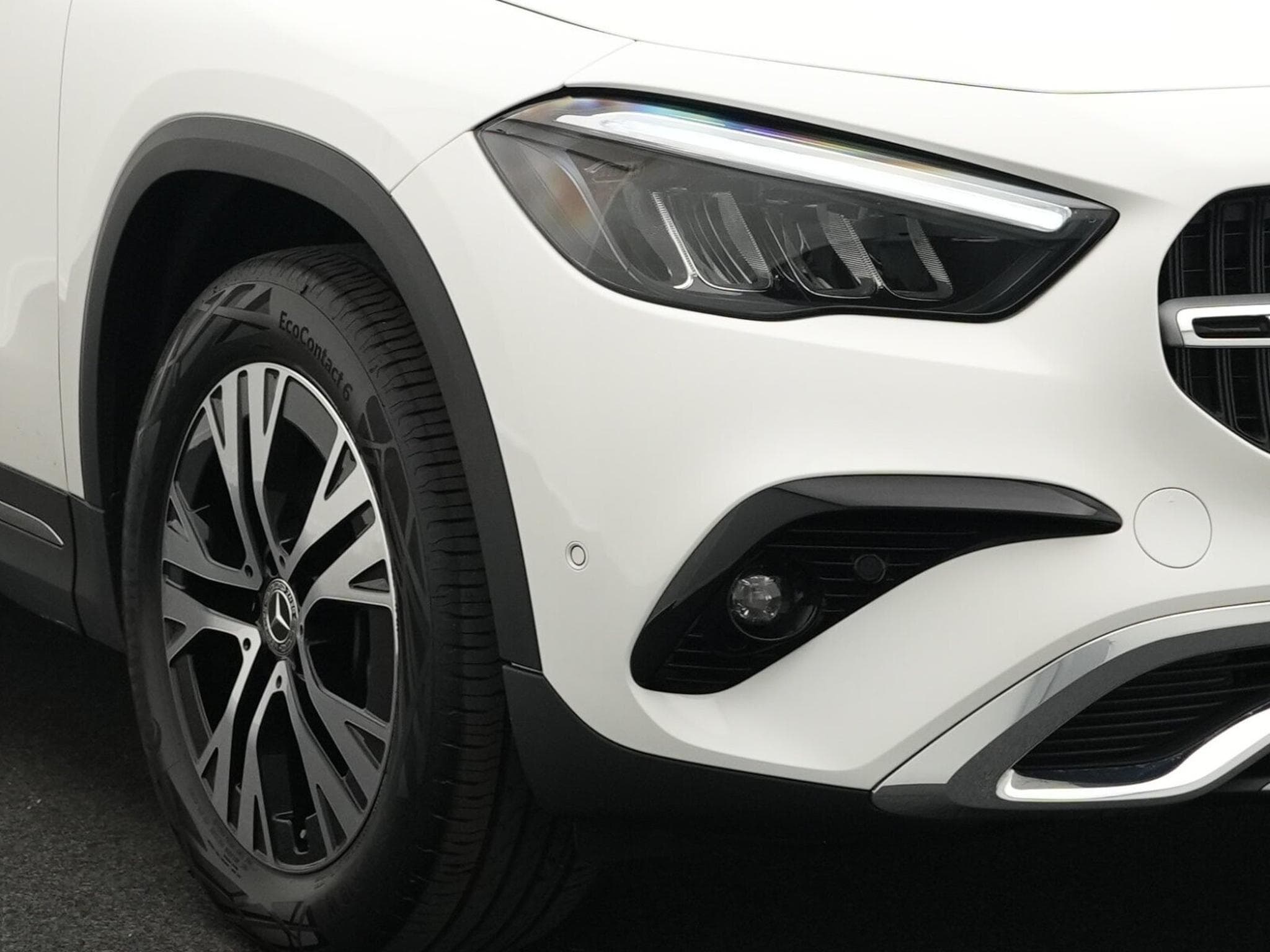 Mercedes GLA 180 Progressive LED+Kamera+Easypack (2025) - Photo 7