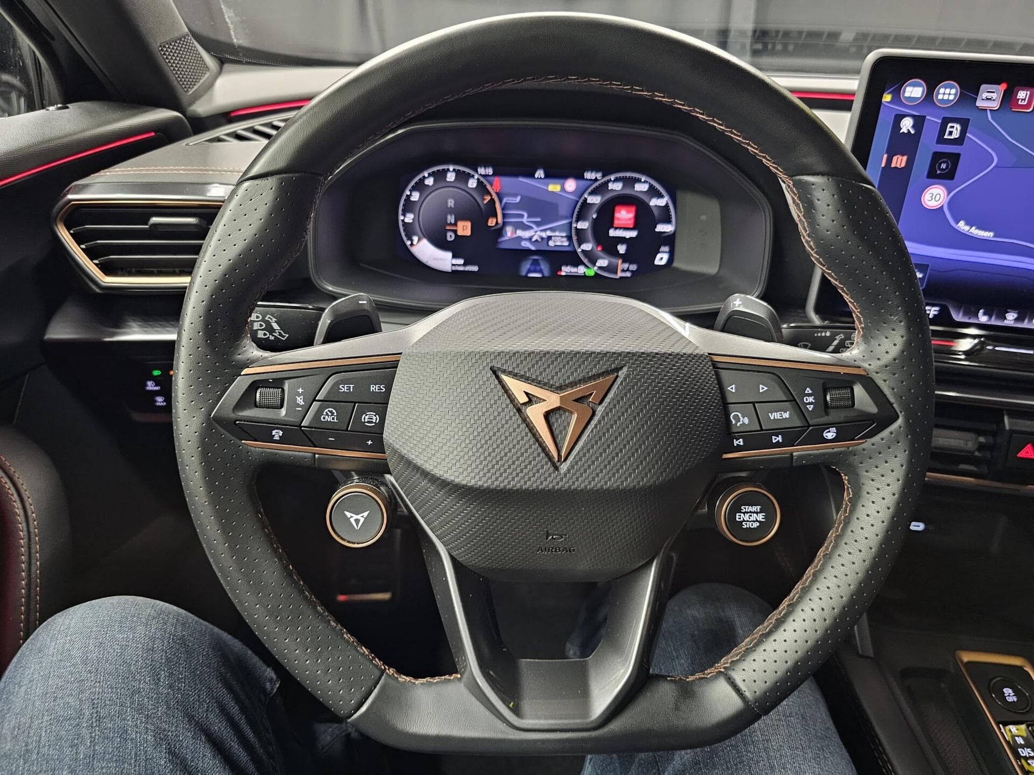 Cupra Formentor 1.5 e-tsi 150cv DSG7 Caméra 360/Sennheiser/Hayon électrique (2025) - Photo 9