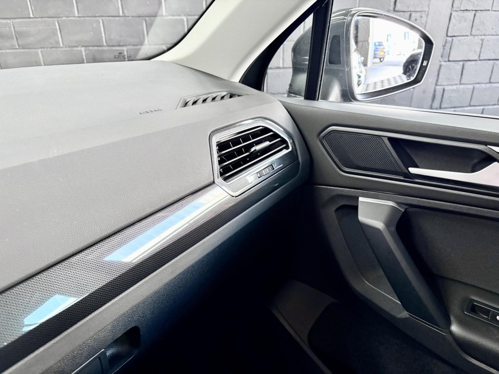 VW Tiguan Elegance 2.0 TDI 150CV DSG7 *PANO* MATRIX *ACC * (2022) - Photo 22