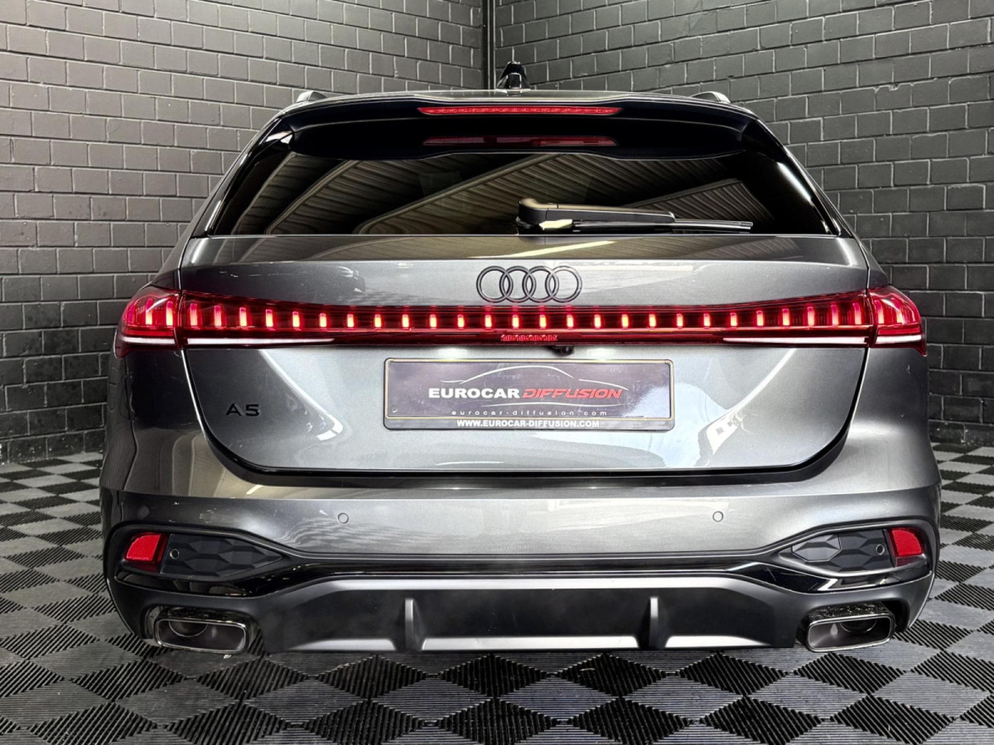 Audi A5 2.0 TFSI 204 CV AVANT TECH PLUS S TRONIC S-LINE PLUS *360°* (2025) - Photo 5