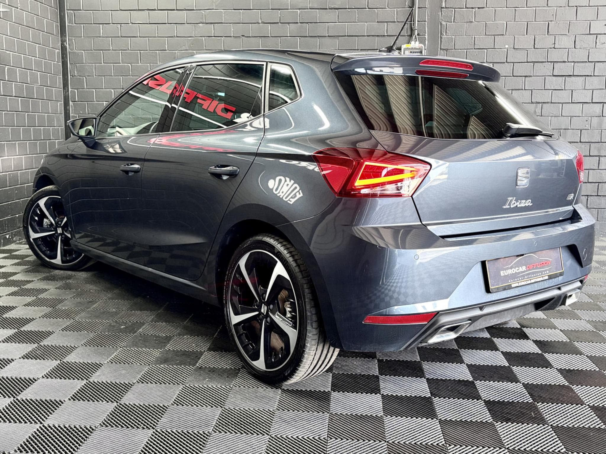 Seat Ibiza FR 115 CV  * Caméra * *Sièges Chauffants * (2025) - Photo 4
