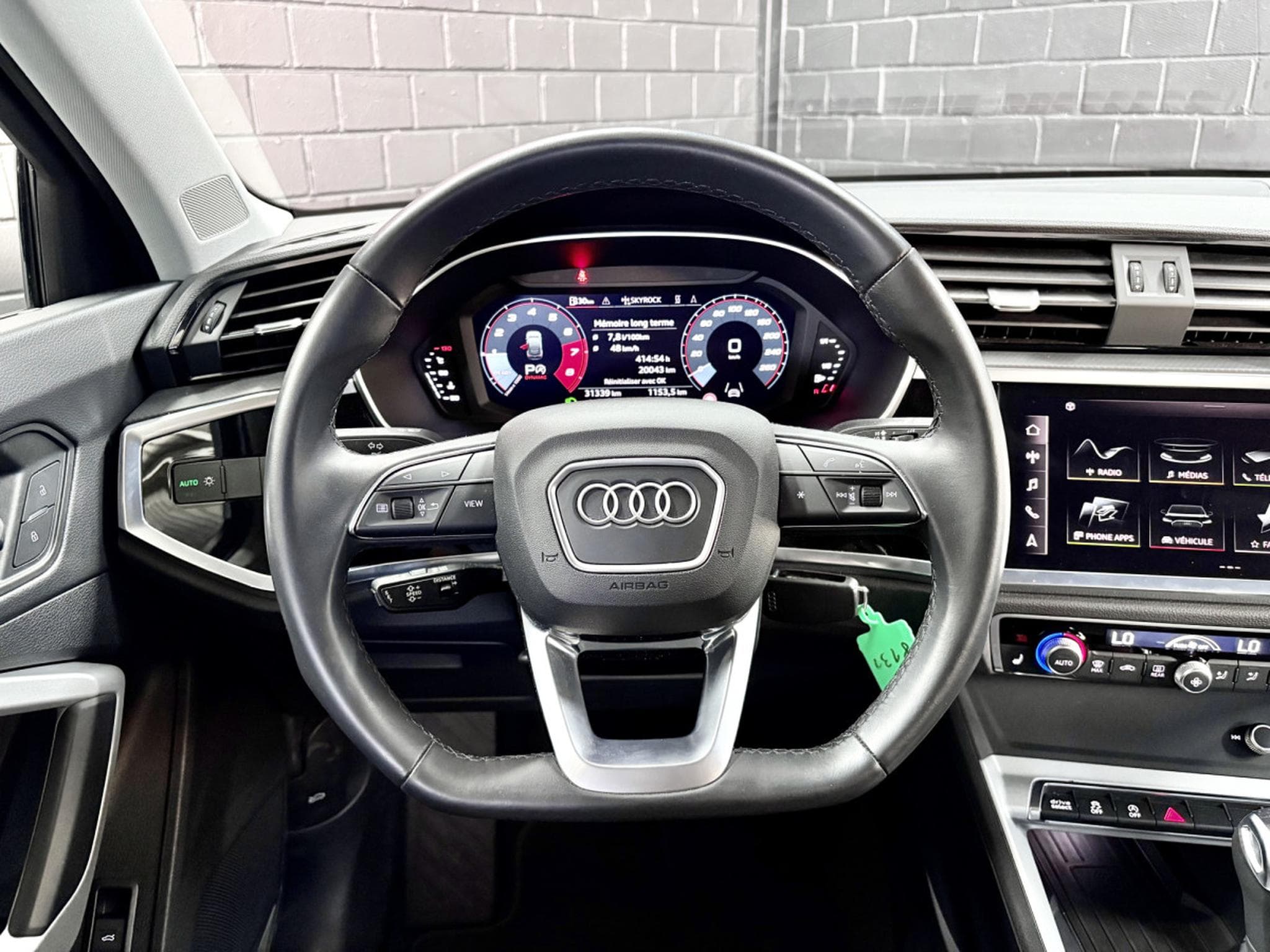 Audi Q3 Sportback S-Line 35 TFSI 150 CV *ATTELAGE* HAYON* (2023) - Photo 11