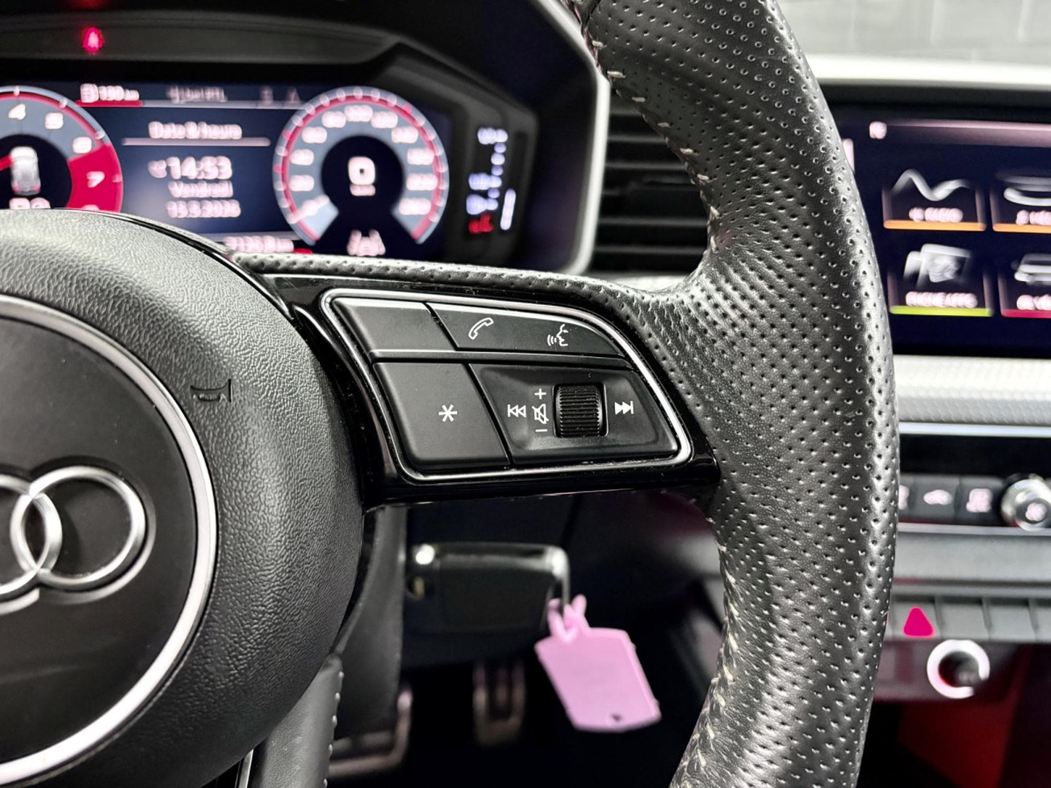 Audi A1 Sportback 40 TFSI S-Line (2019) - Photo 12