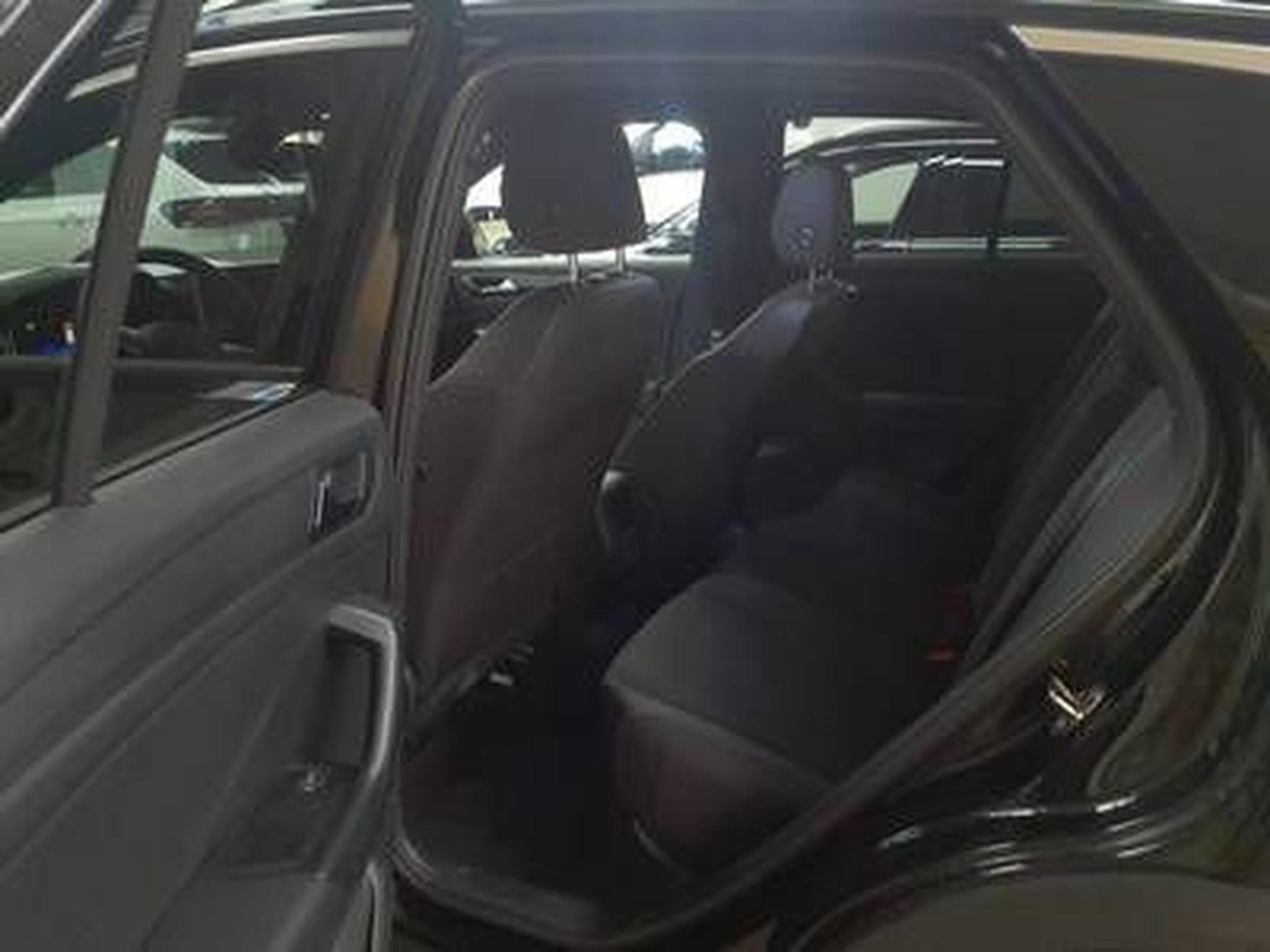 VW T-Roc R-Line 1.5 TSI 150 CV DSG7 *ATTELAGE* *CAM* *ACC* (2025) - Photo 6