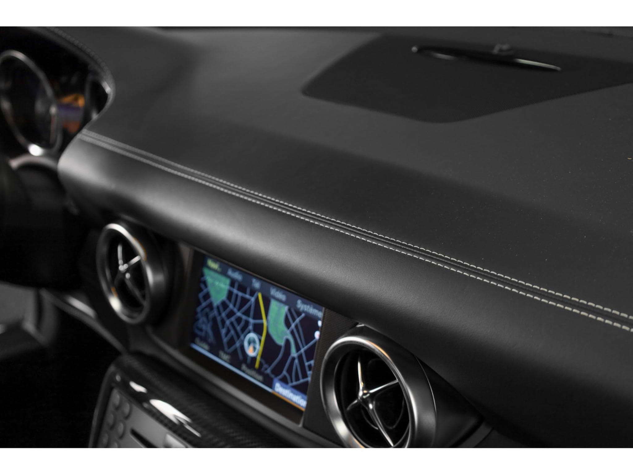 Mercedes SLS AMG AMG Coupé 6.3 V8 - Céramiques (2010) - Photo 29