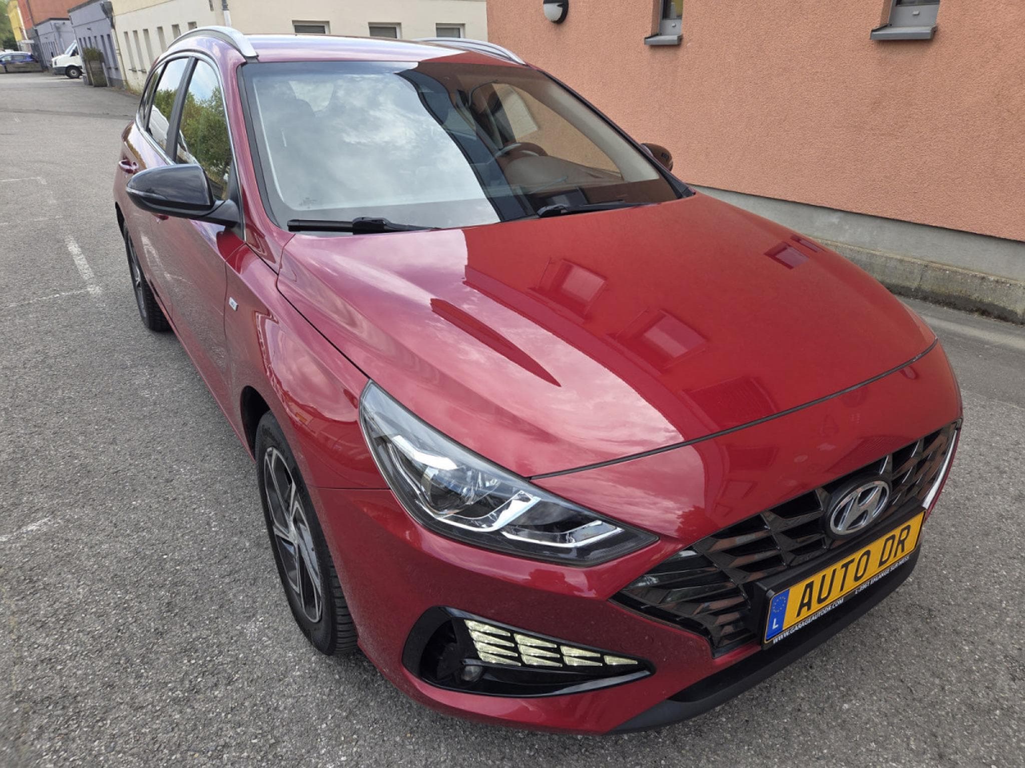 Hyundai i30 SW 1.6 CRDI 136 CV BVA Garantie 12 Mois (2021) - Photo 7