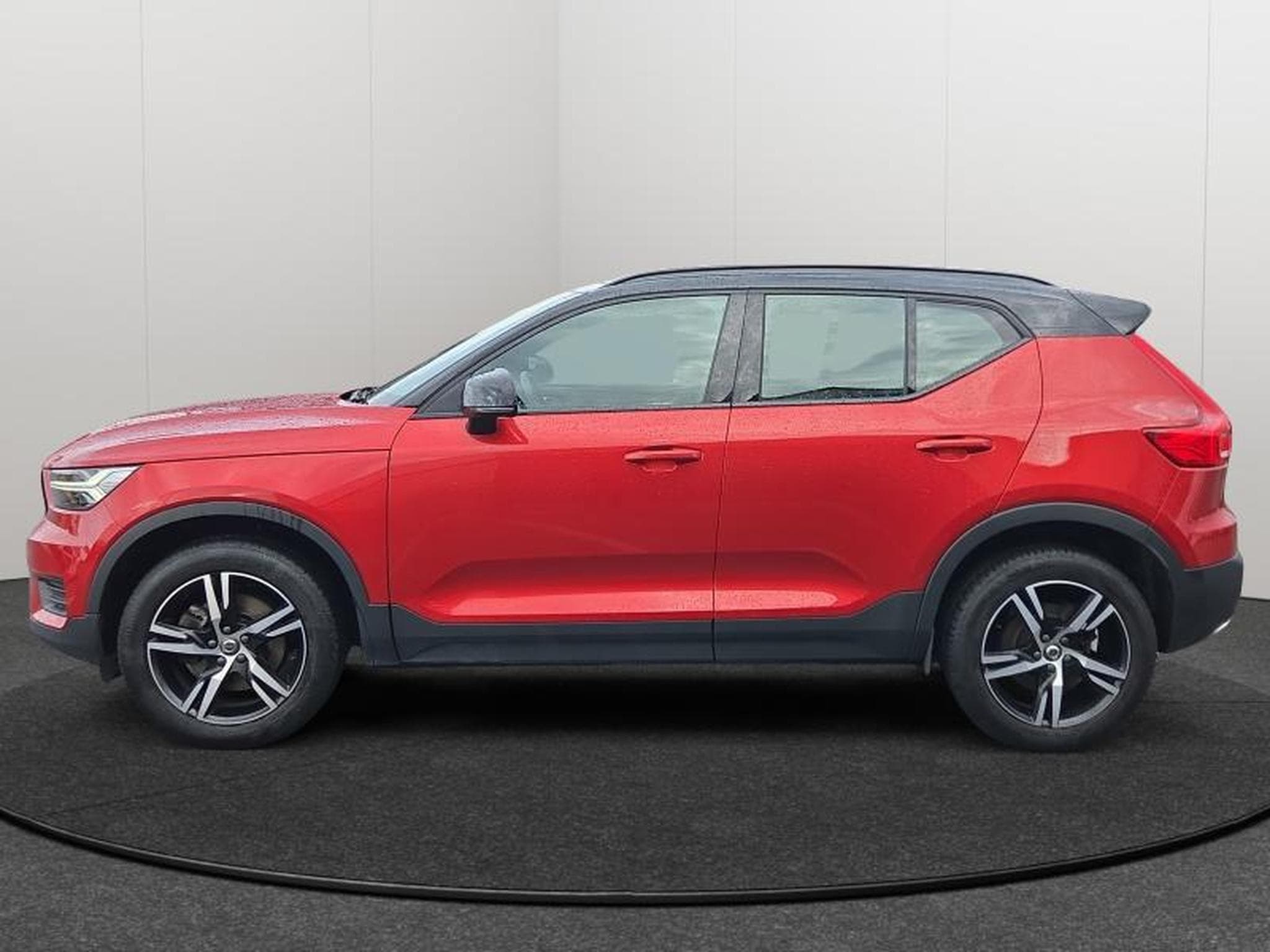Volvo XC40 R-Design (2019) - Photo 26