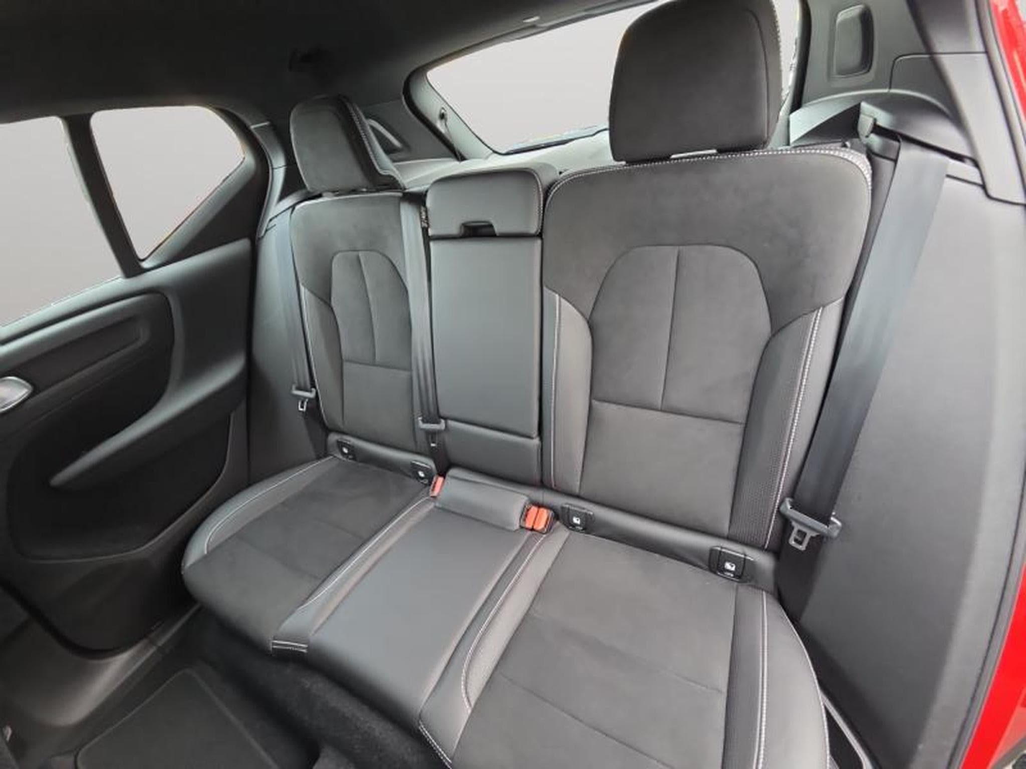 Volvo XC40 R-Design (2019) - Photo 37