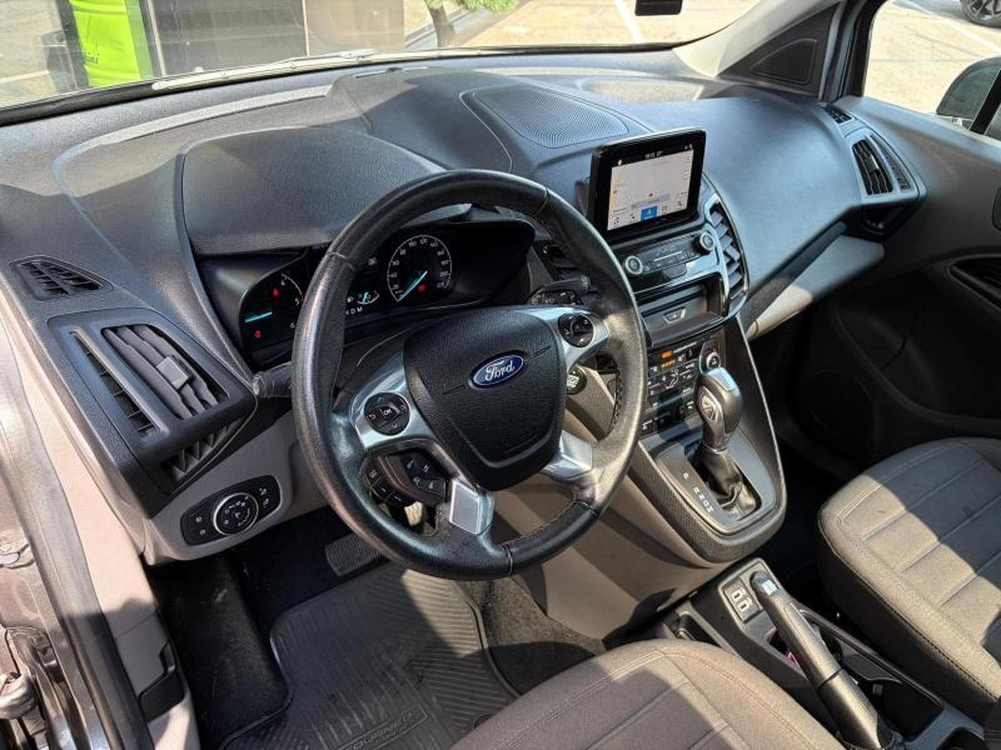 Ford Tourneo Connect Titanium/7 places/Camera/Toit panoramique (2020) - Photo 6