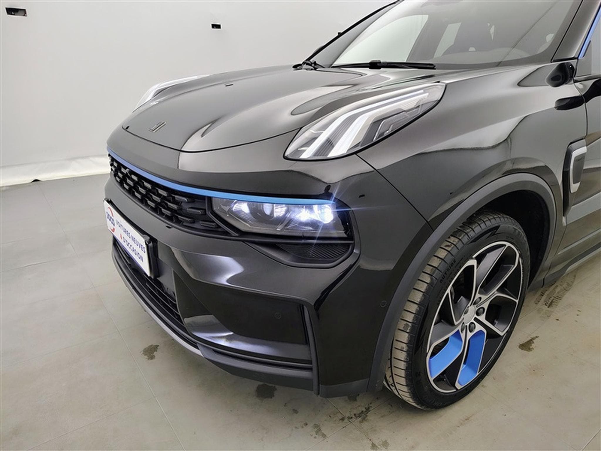 Lynk & Co 01 1.5 Turbo PHEV NAVI / FULL LED / TOIT PANO / CAMERA / JA 20" (2023) - Photo 15